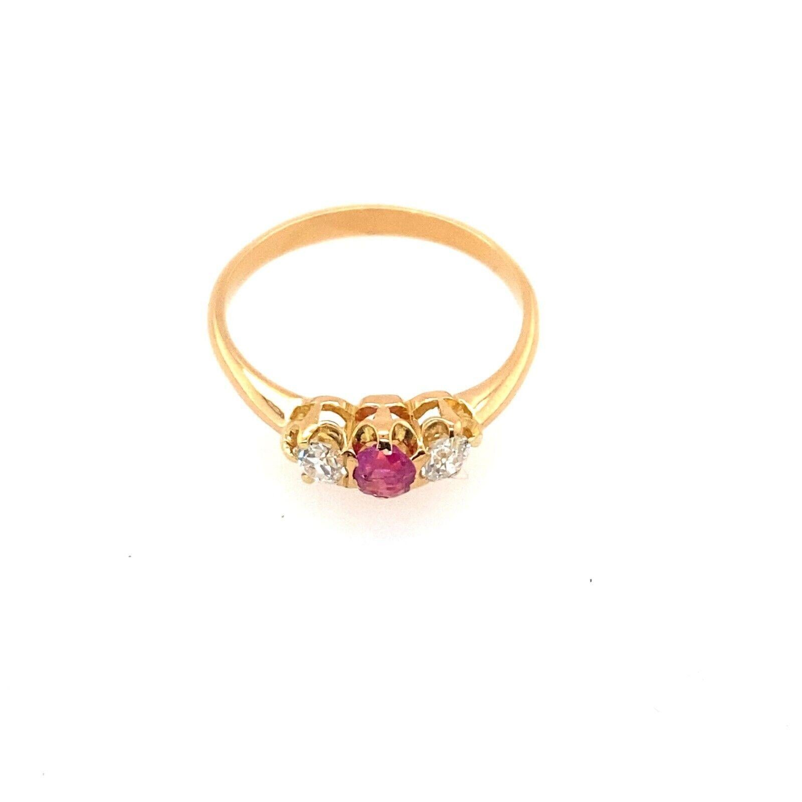 Round Cut Ruby & Natural Diamond 3-Stone Ring Set in 18ct Yellow Diamond For Sale