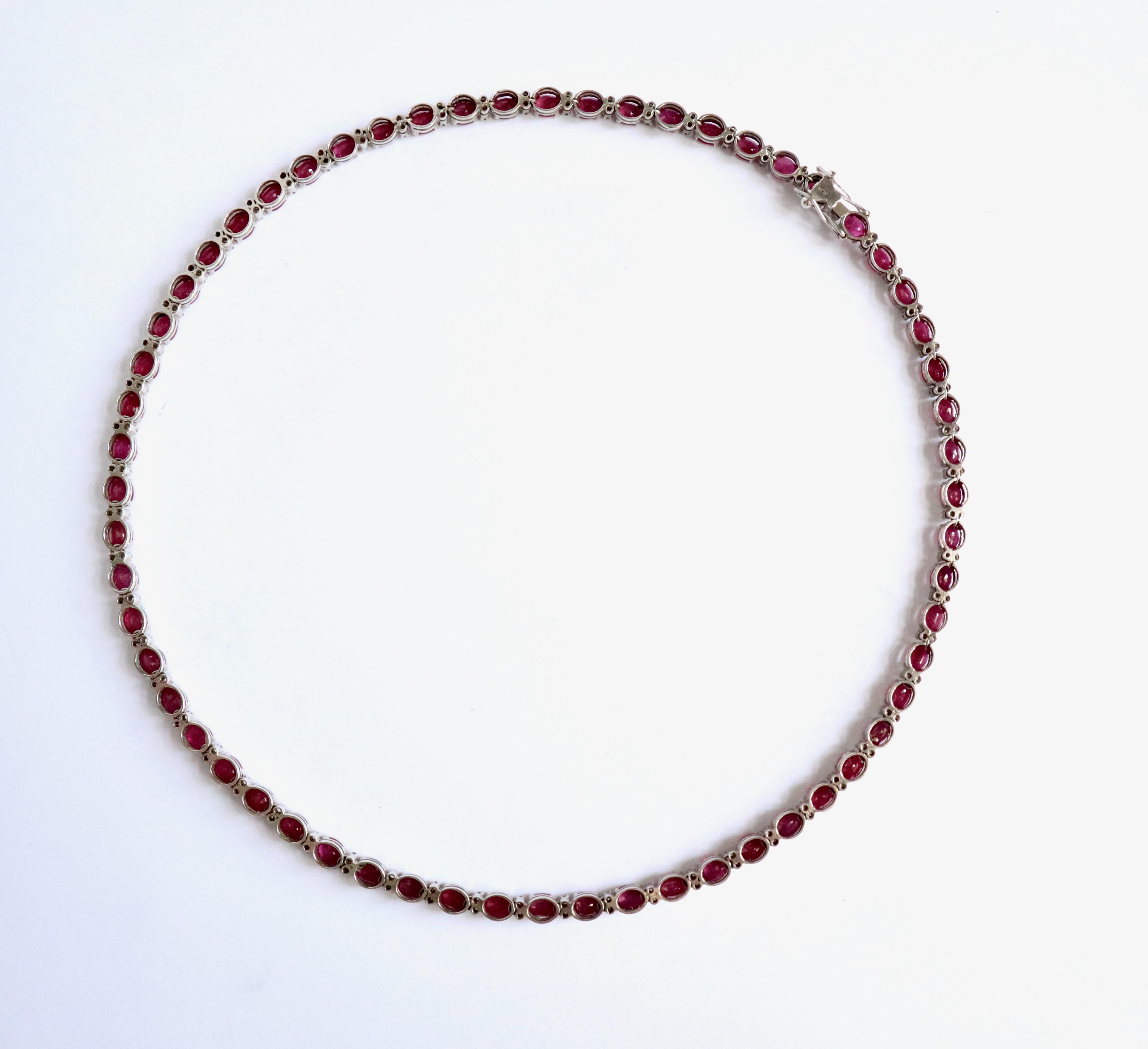 Ruby Necklace Choker in 18 Carat 18 Karat Gold 60 Rubies 25 Carats and Diamonds For Sale 1