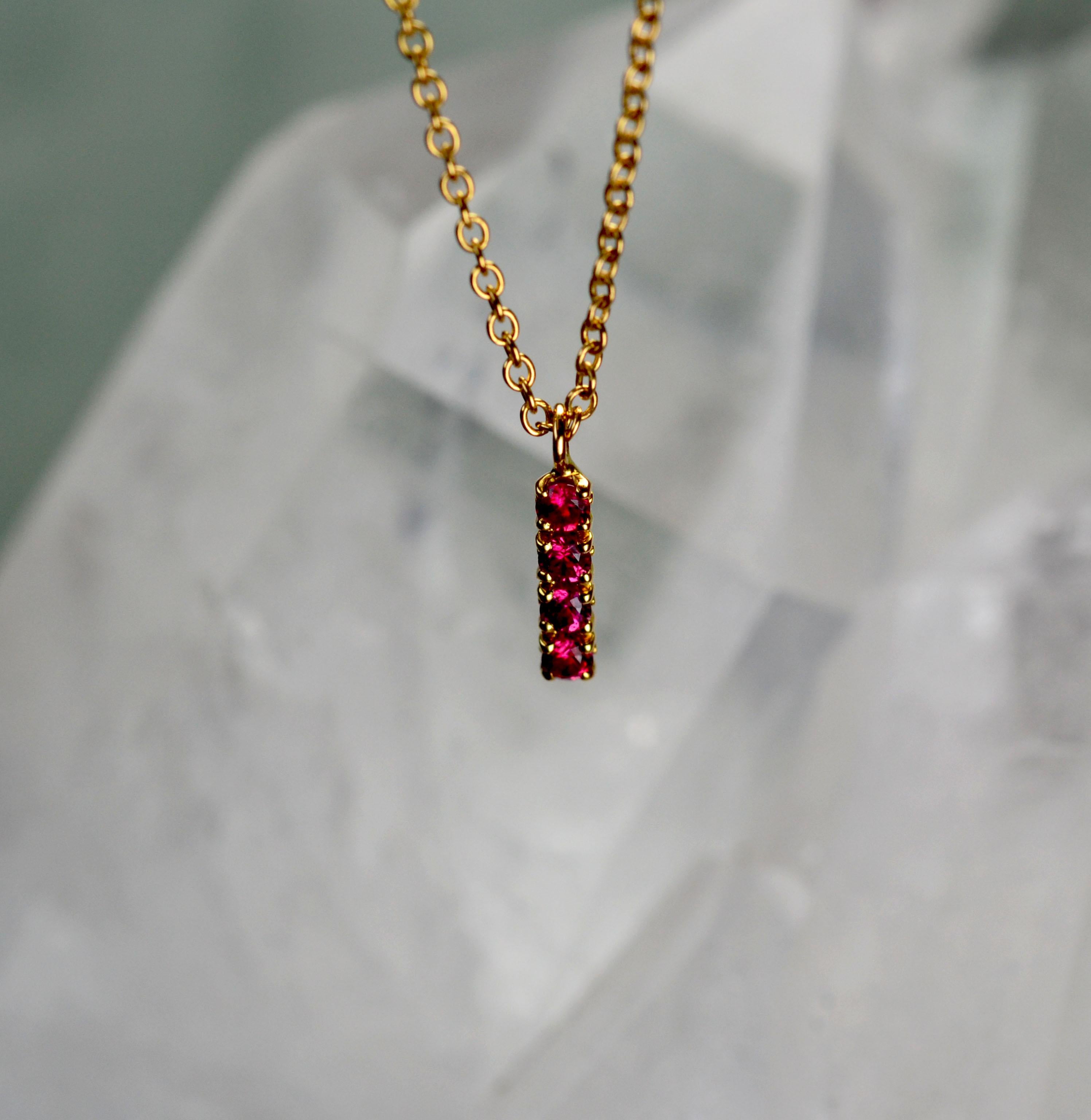 Pendentif en or jaune 18 carats et rubis Unisexe en vente
