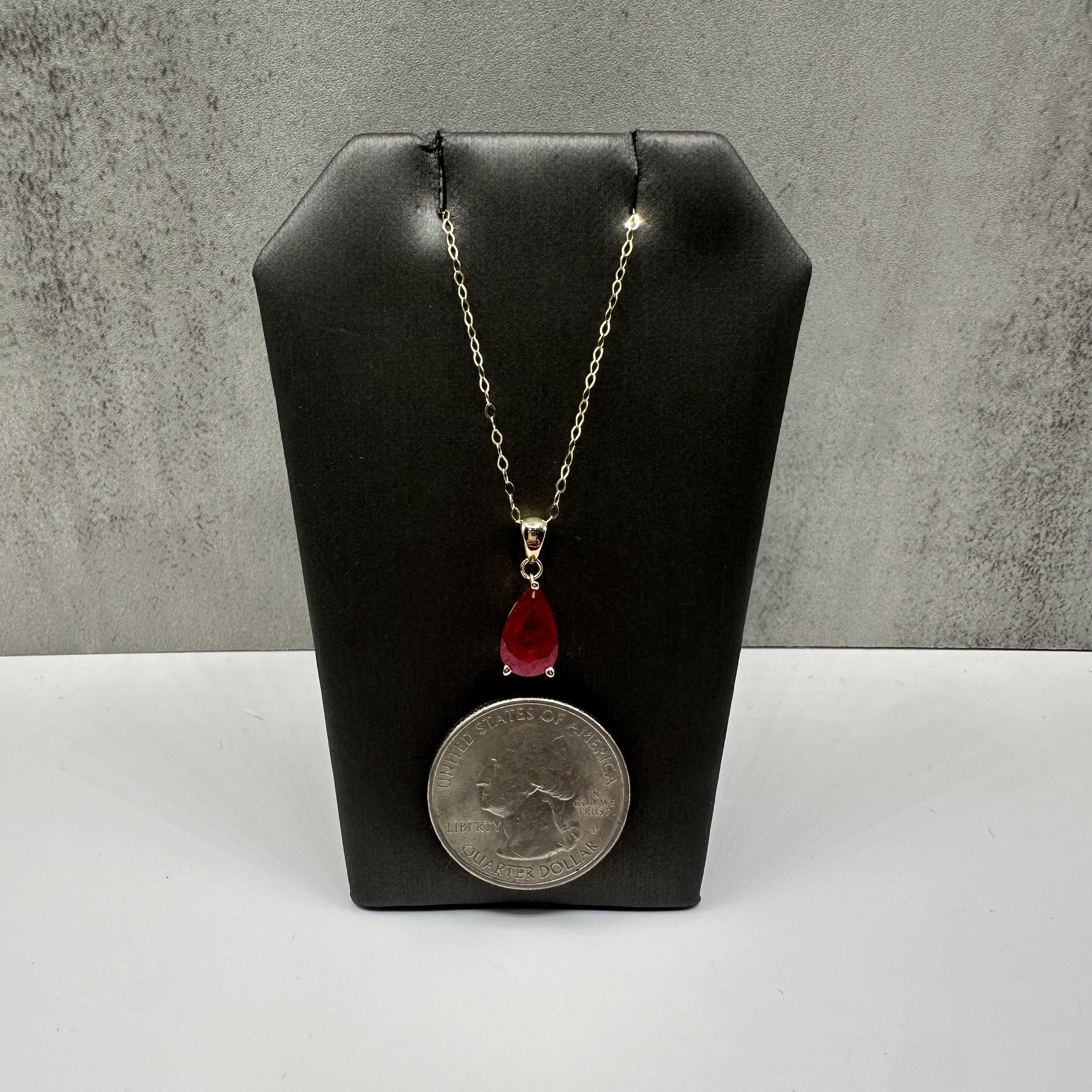 Collier de rubis en or jaune 14kt - 1.97ct, 18in, New Neuf - En vente à West Hempstead, NY