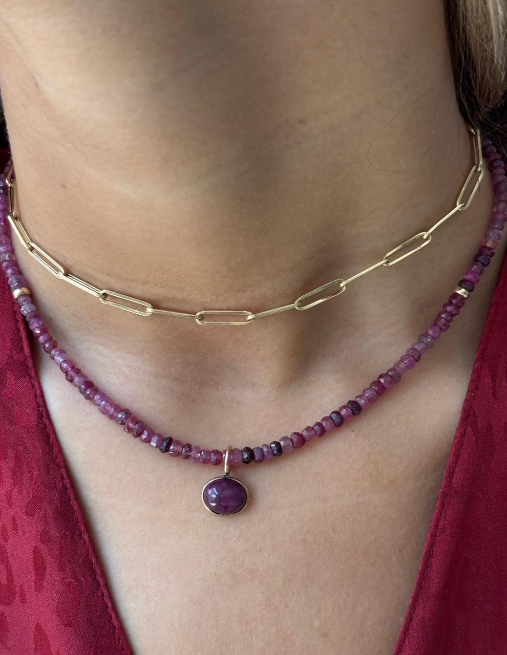 Femenino o masculino Collar RUBÍ, rubíes y oro de 14k
