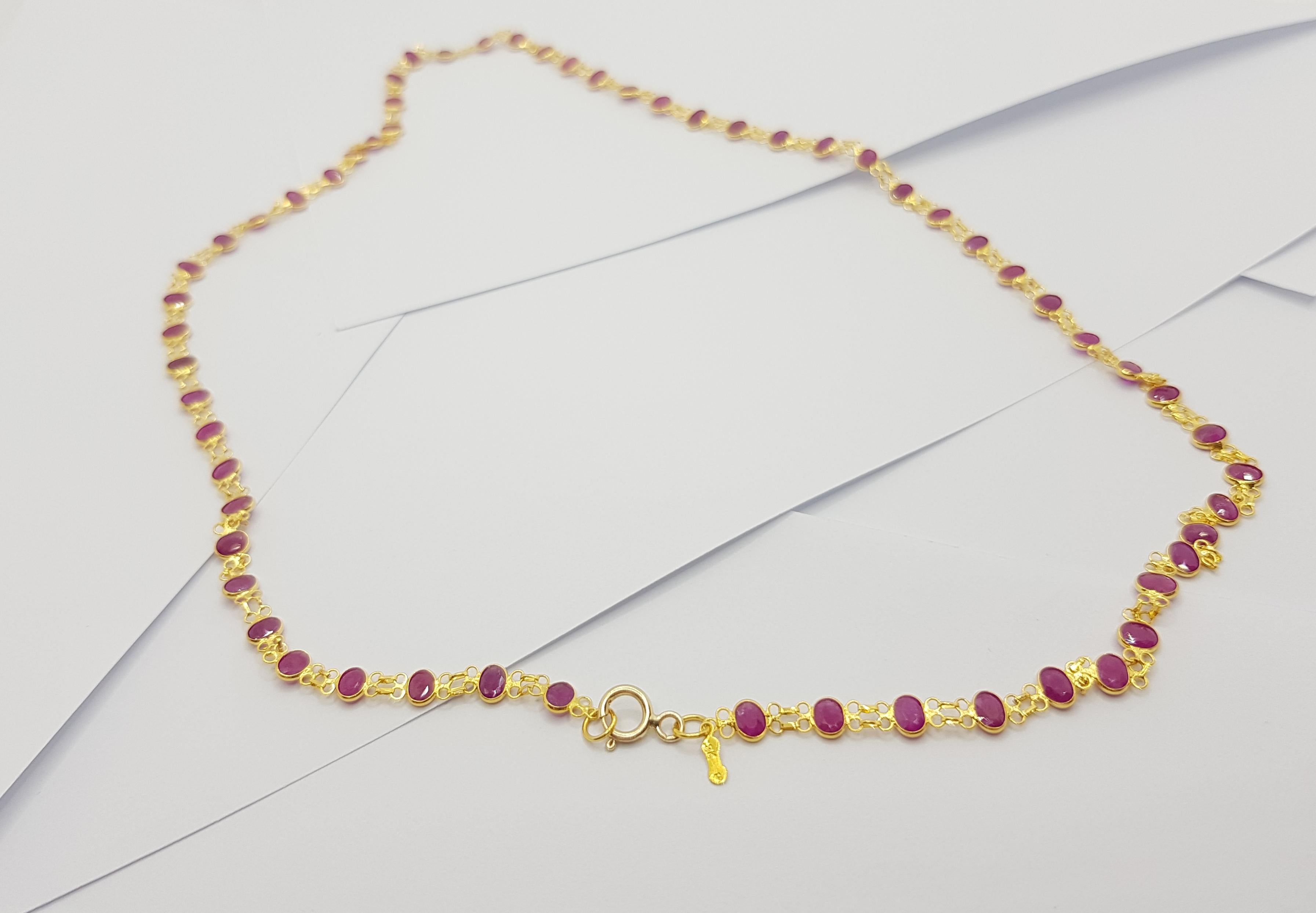 Contemporary Ruby Necklace Set in 18 Karat Gold Settings For Sale