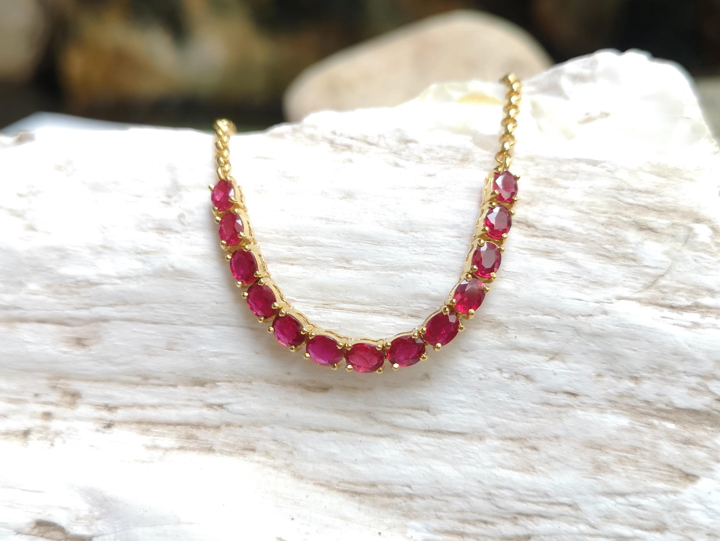 Women's Ruby Necklace Set in 18 Karat Gold Settings For Sale