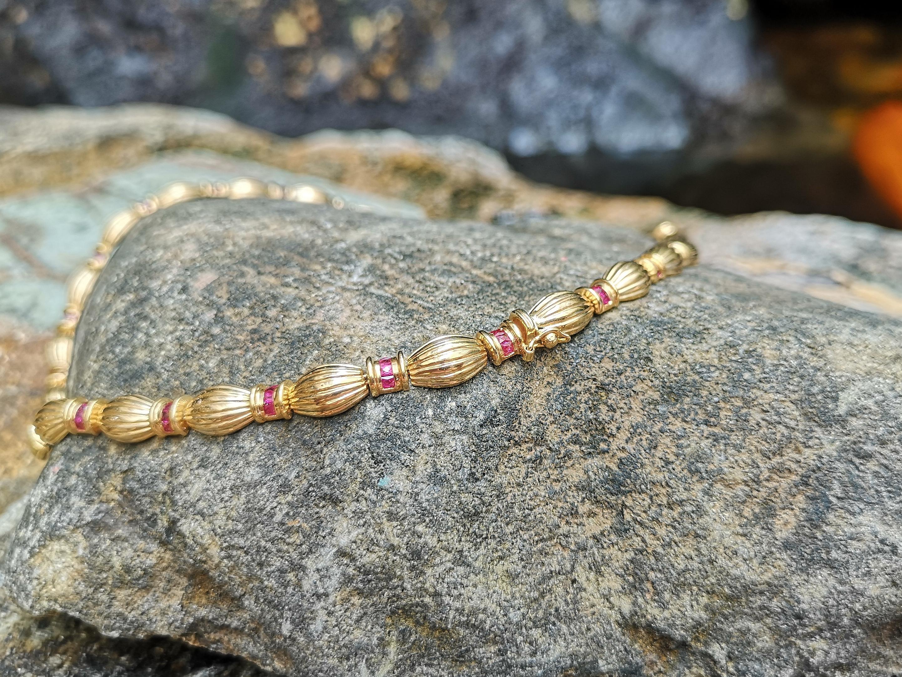 Rubin-Halskette aus 18 Karat Gold in Fassungen im Angebot 2