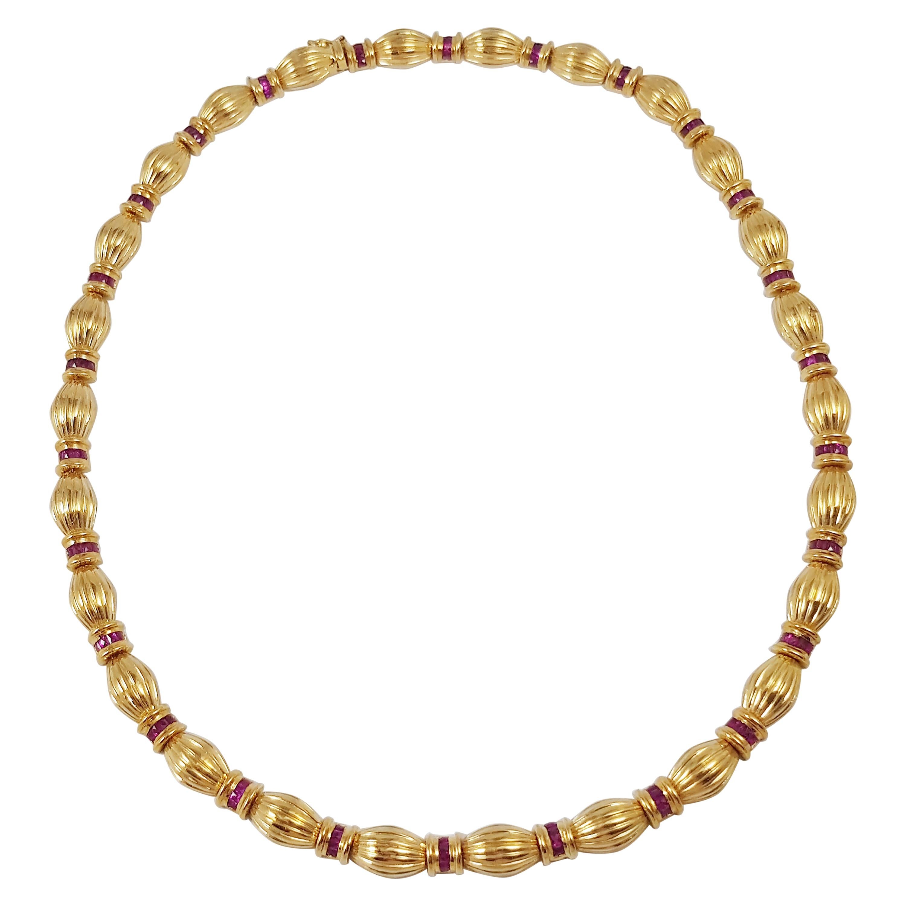 Ruby Necklace Set in 18 Karat Gold Settings For Sale