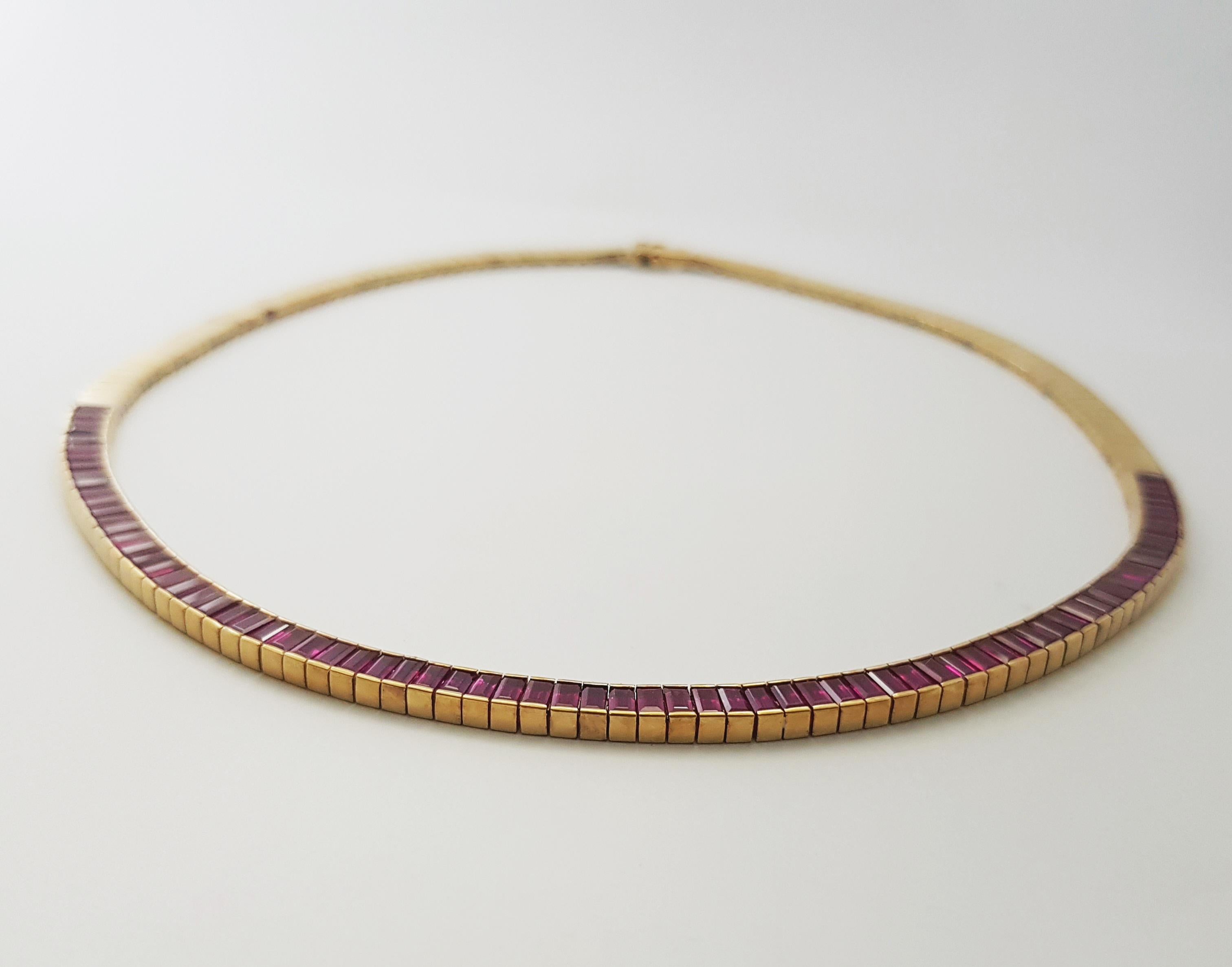 Collana di rubini con montatura in oro 18 carati in vendita 1