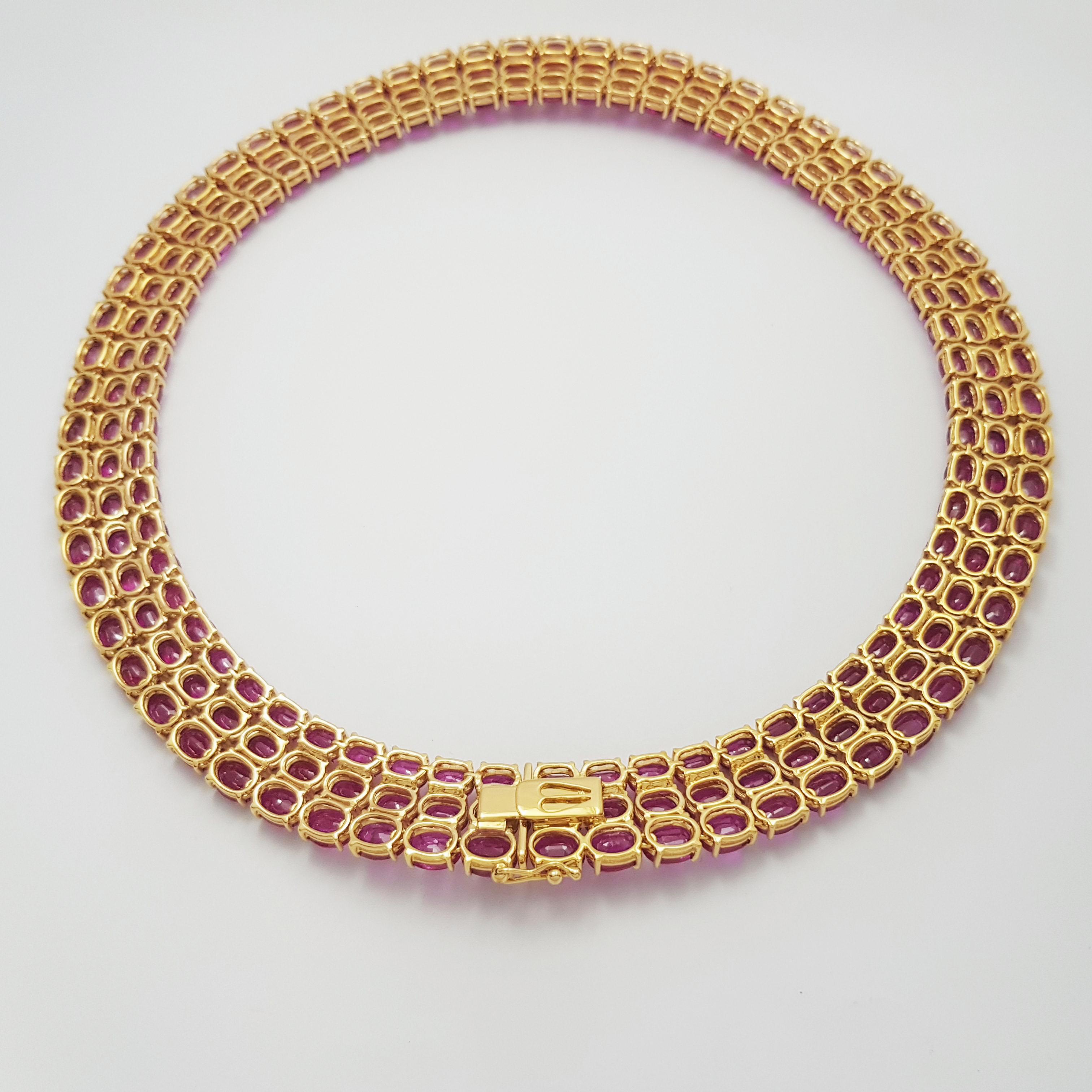 Ruby Necklace set in 18K Gold Settings en venta 1