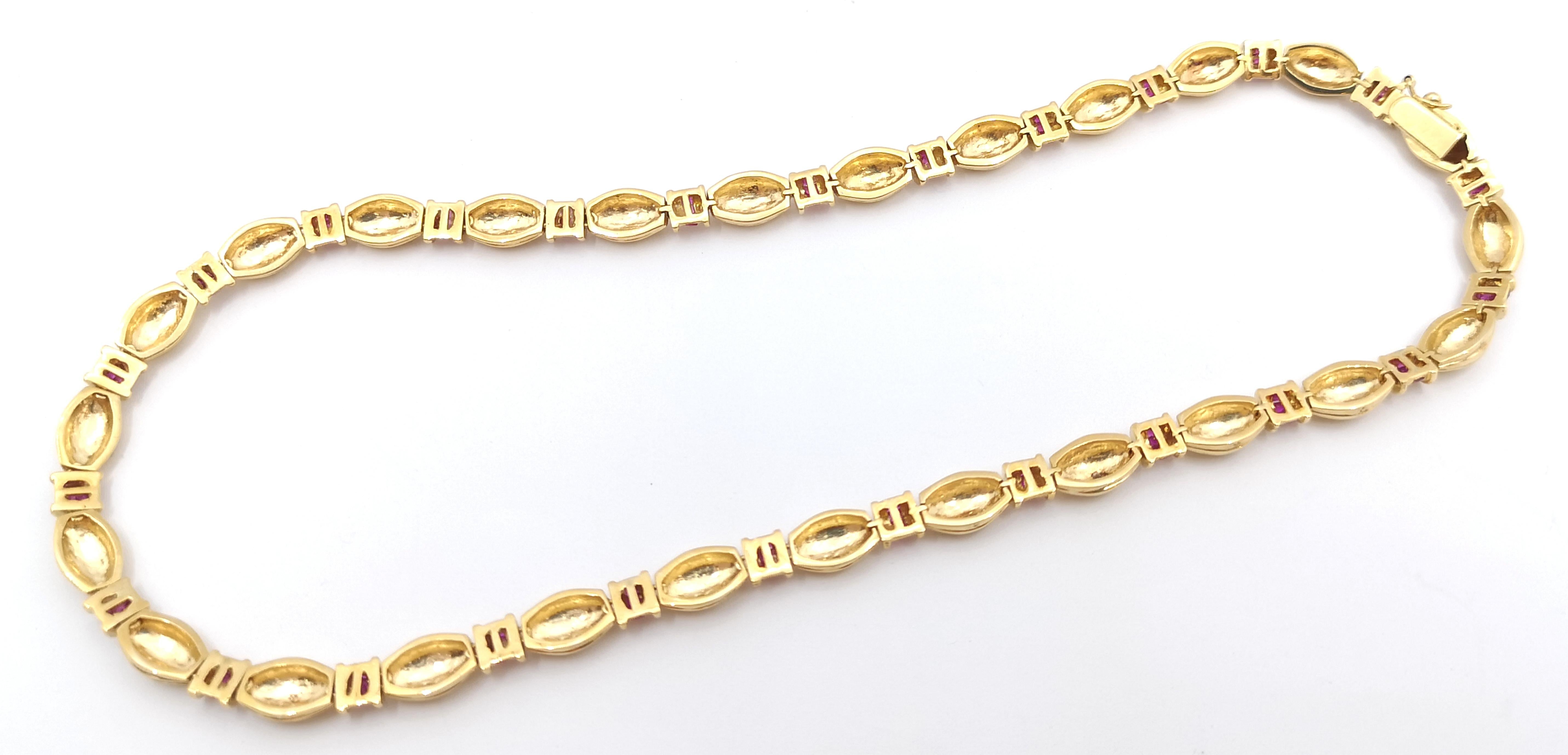 Collar de rubíes engastados en oro de 18 quilates en venta 2