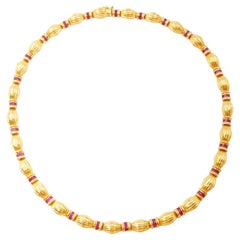 Rubin-Halskette in 18 Karat Goldfassungen gefasst