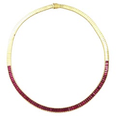 Collar de rubíes engastados en oro de 18 quilates