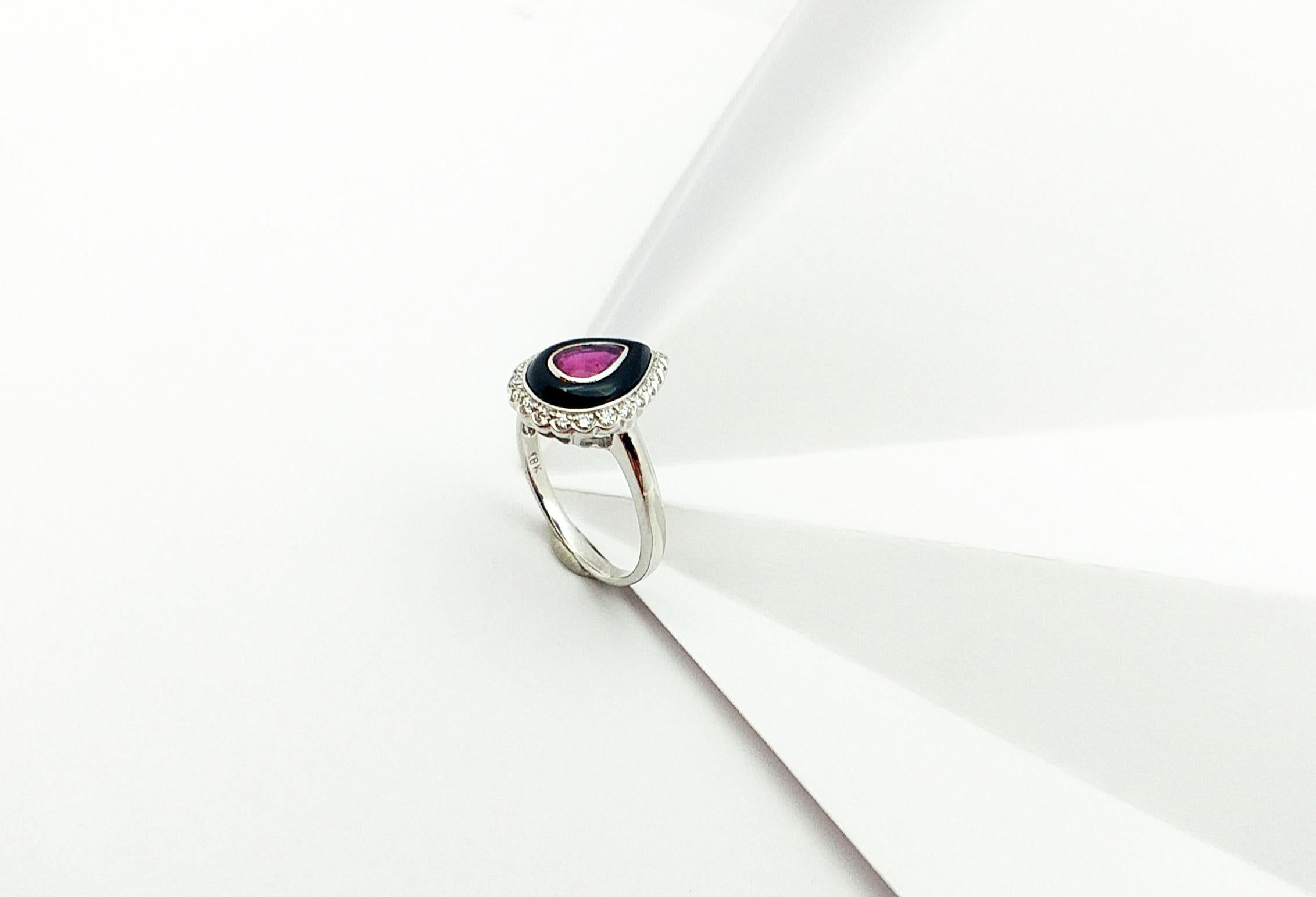 Ruby, Onyx and Diamond Ring Set in 18 Karat White Gold Settings For Sale 2