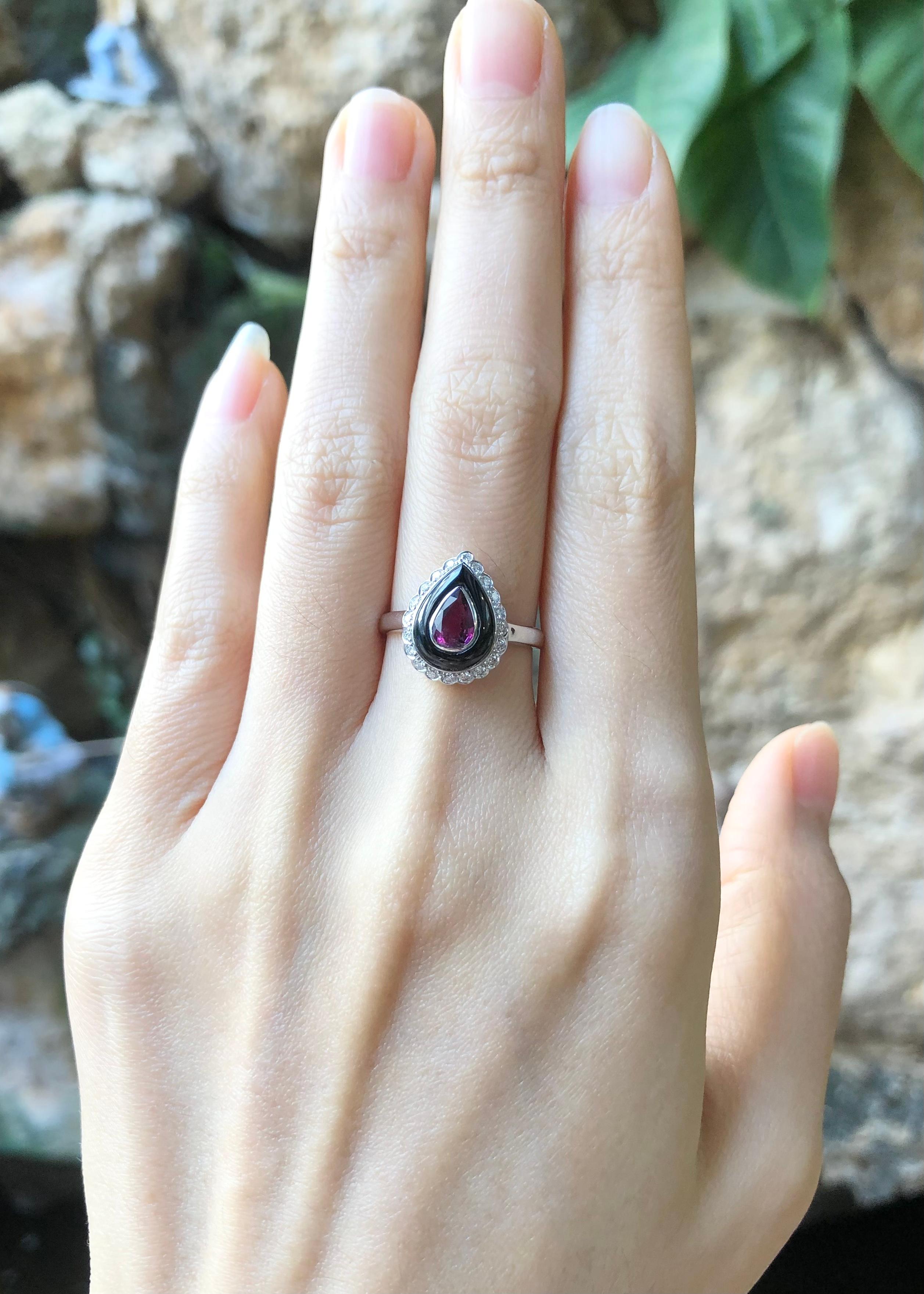 ruby onyx – open wide for us!
