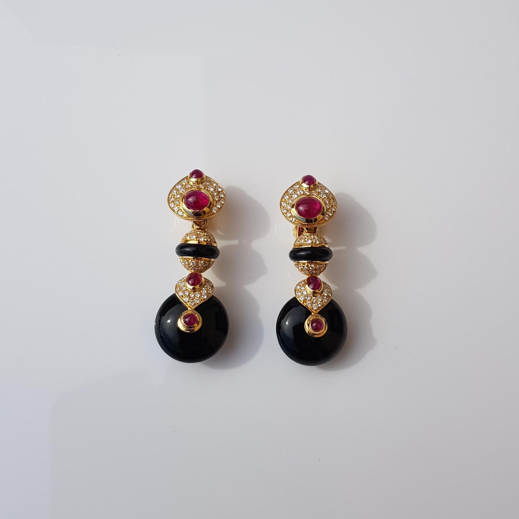 Contemporary Fratelli Piccini Florence Ruby Onyx and Diamonds  Clip Earrings For Sale
