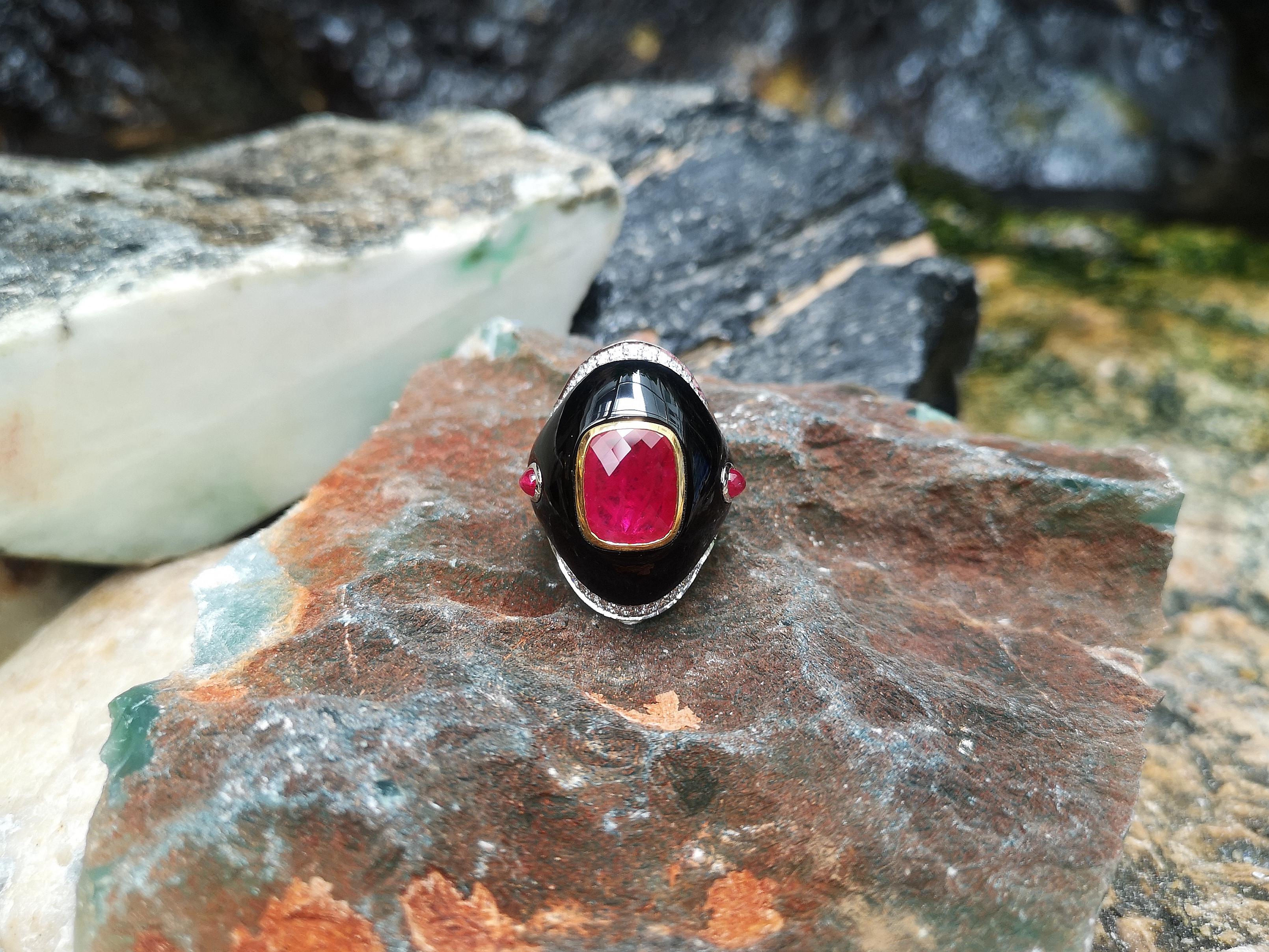 Women's Ruby, Onyx, Cabochon Ruby with Diamond Ring Set in 18 Karat White Gold Settings For Sale