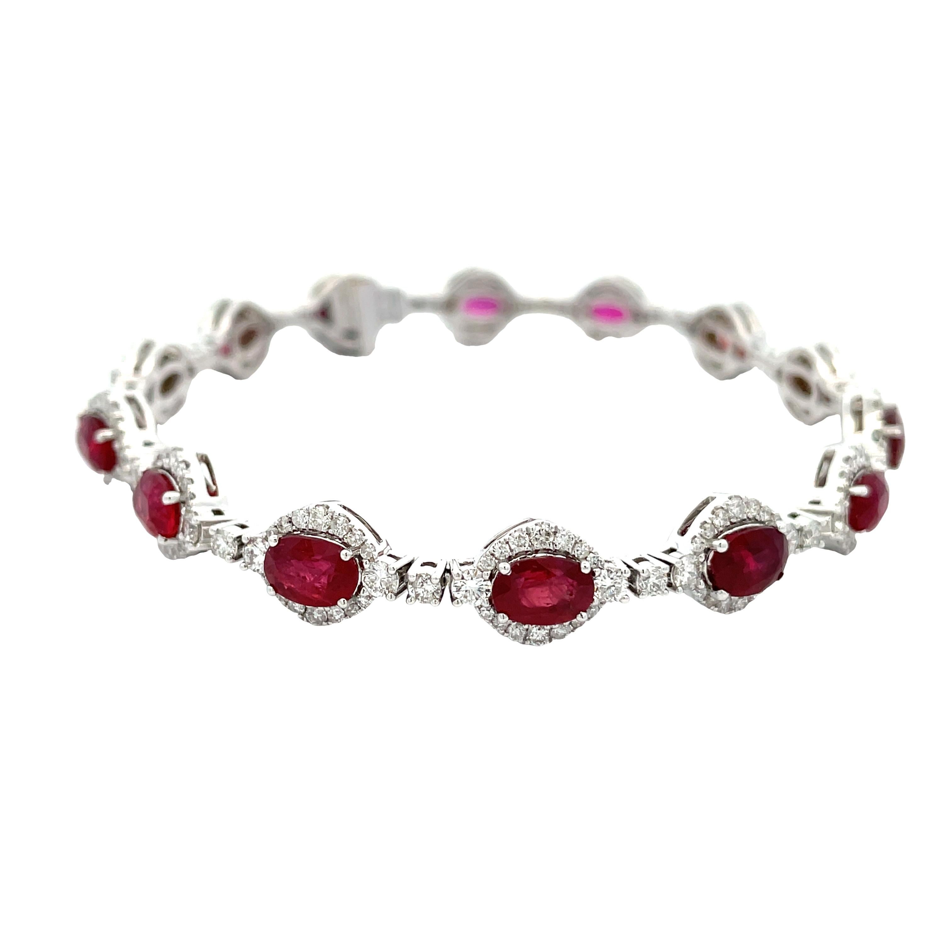 Ruby Oval 8.53 CT White Diamond Round 2.90 CT 14KW Bracelet  In New Condition For Sale In New York, NY