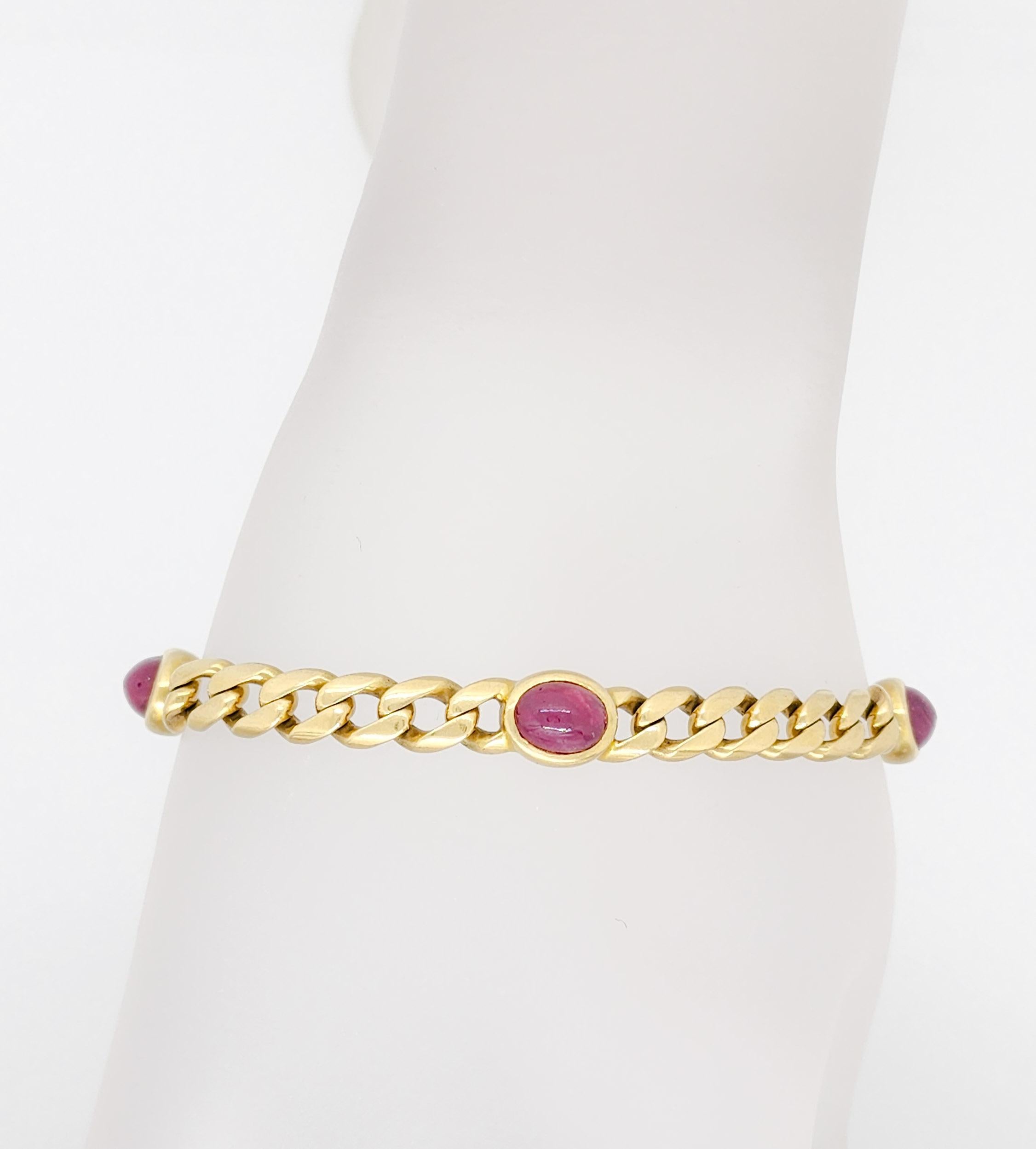 Ovales Cabochon-Armband aus 18 Karat Gelbgold mit Rubin für Damen oder Herren