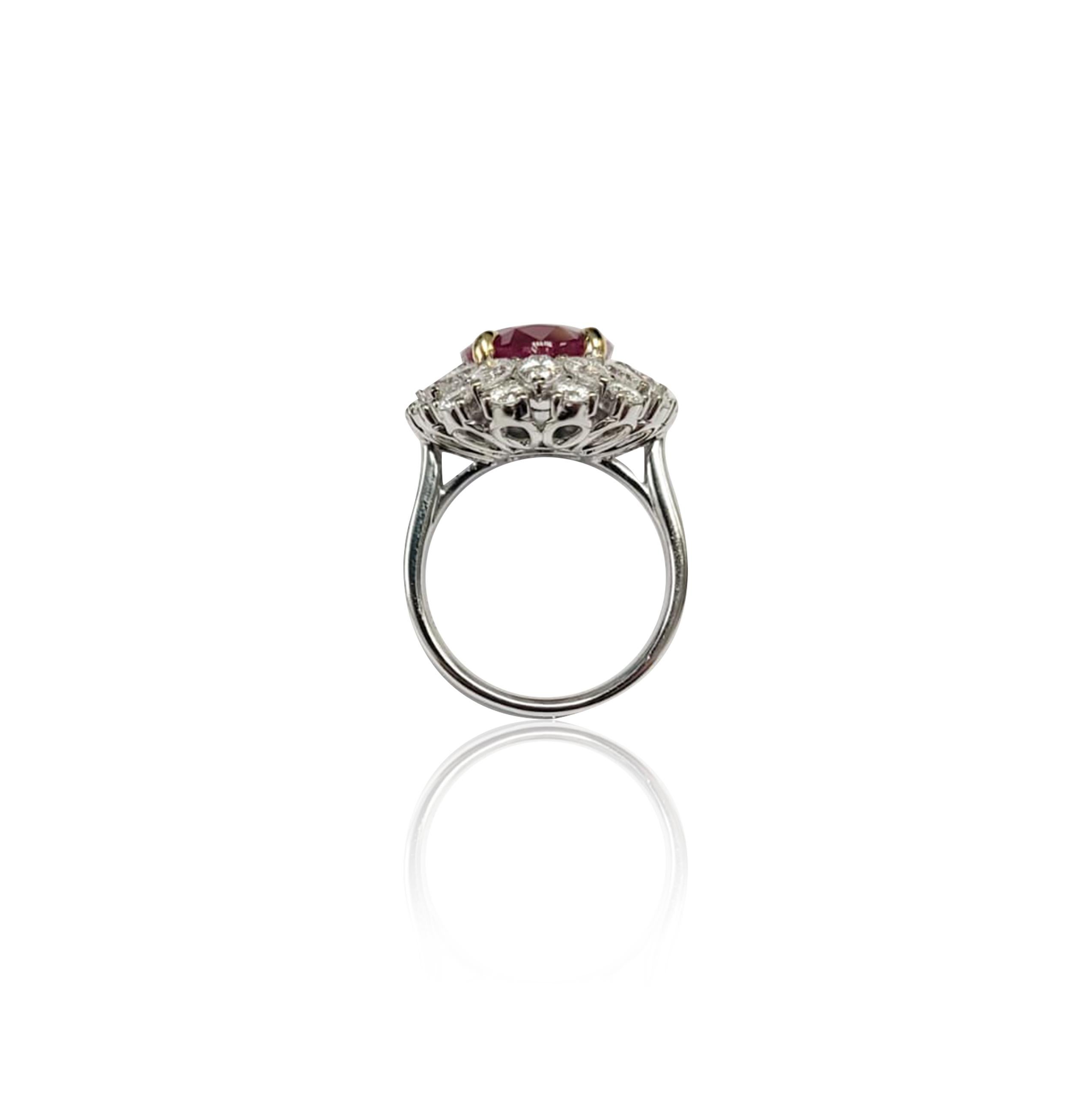 Oval Cut 9.90 carats Ruby Oval & Diamond Brilliant Cut Cocktail Ring, GIA Certified For Sale