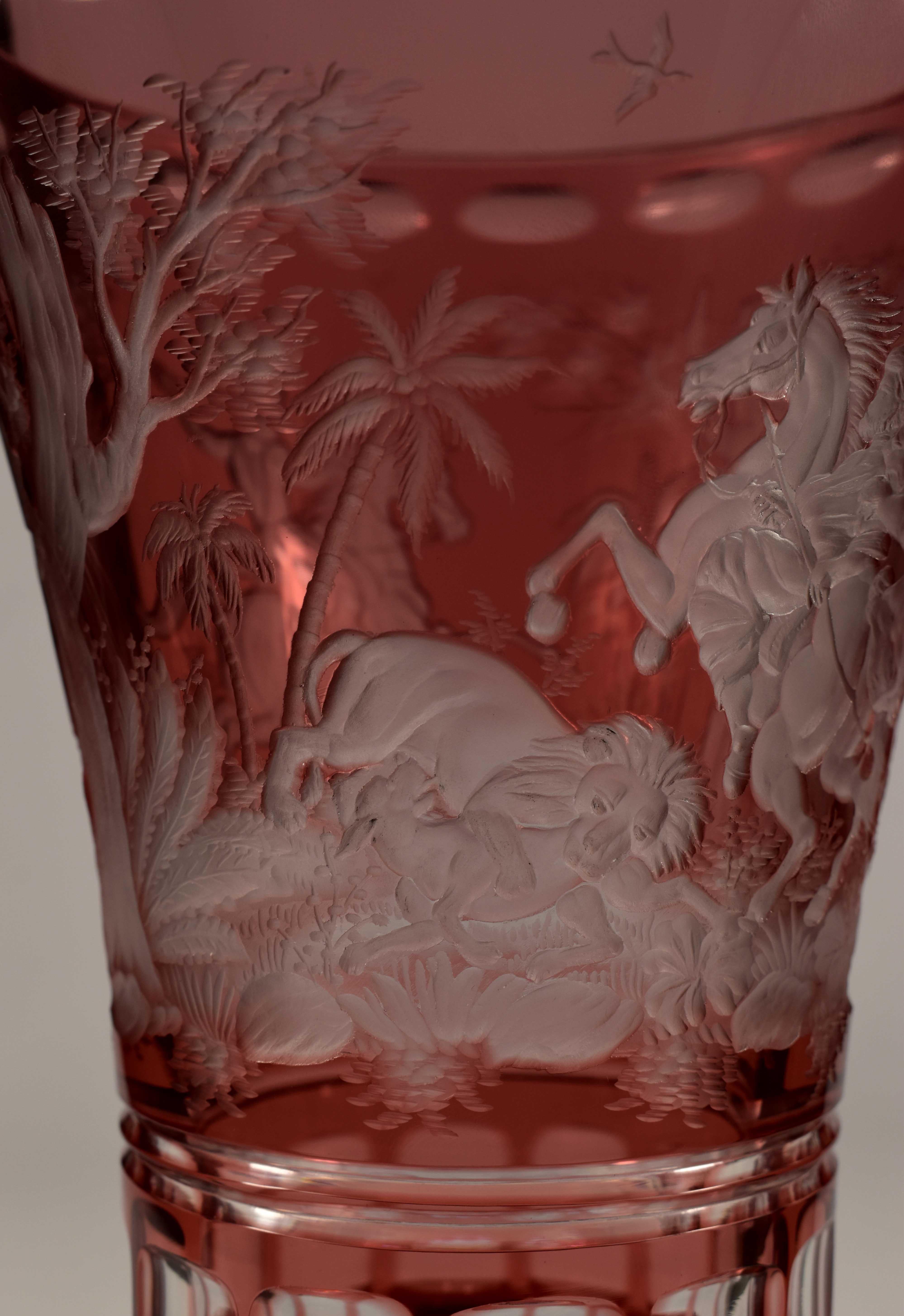 Ruby Overlay Vase Engraved, the Lion Hunt 20th Century, Bohemian Glass In Good Condition For Sale In Nový Bor, CZ