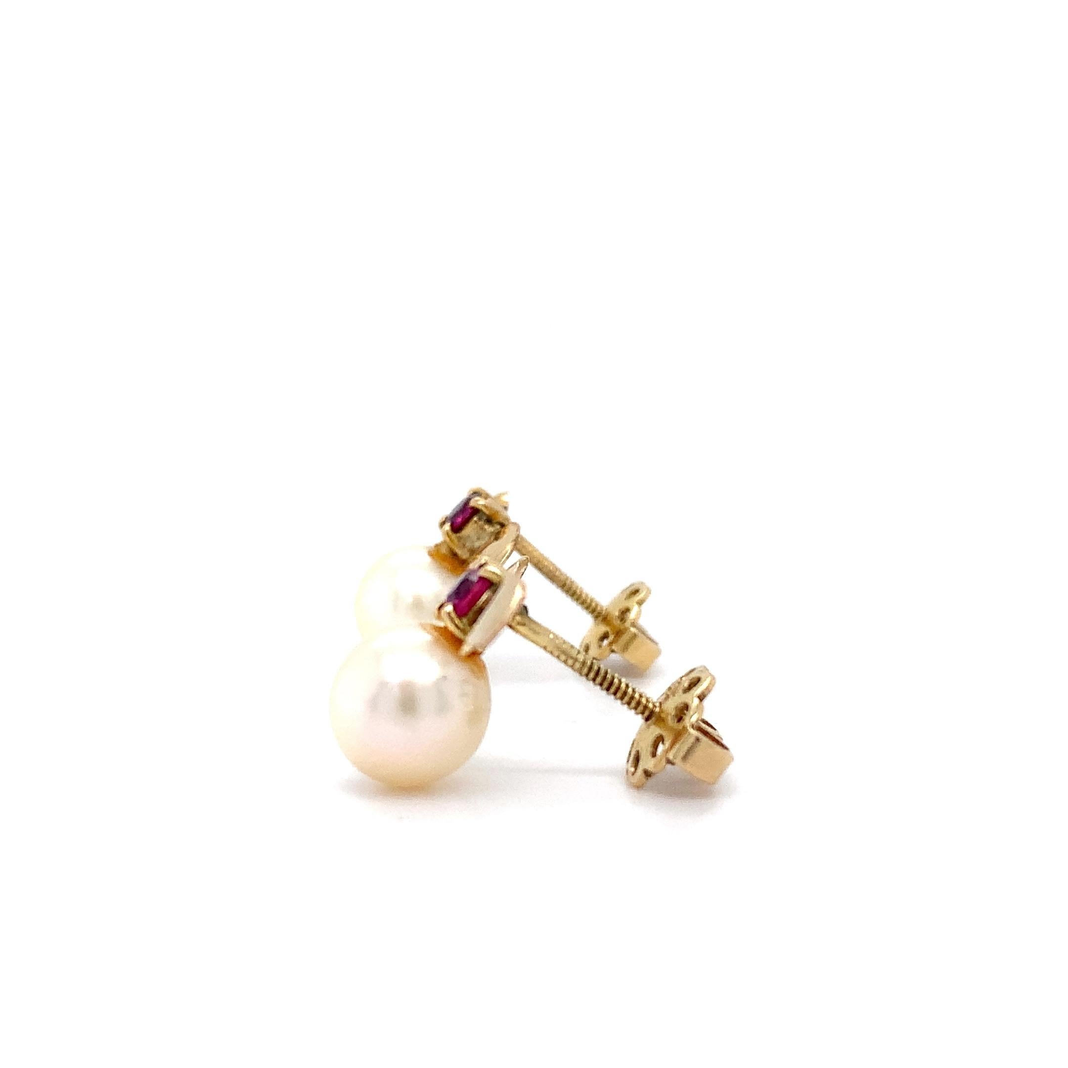 Round Cut Ruby pearl studs earrings 18ct yellow gold For Sale