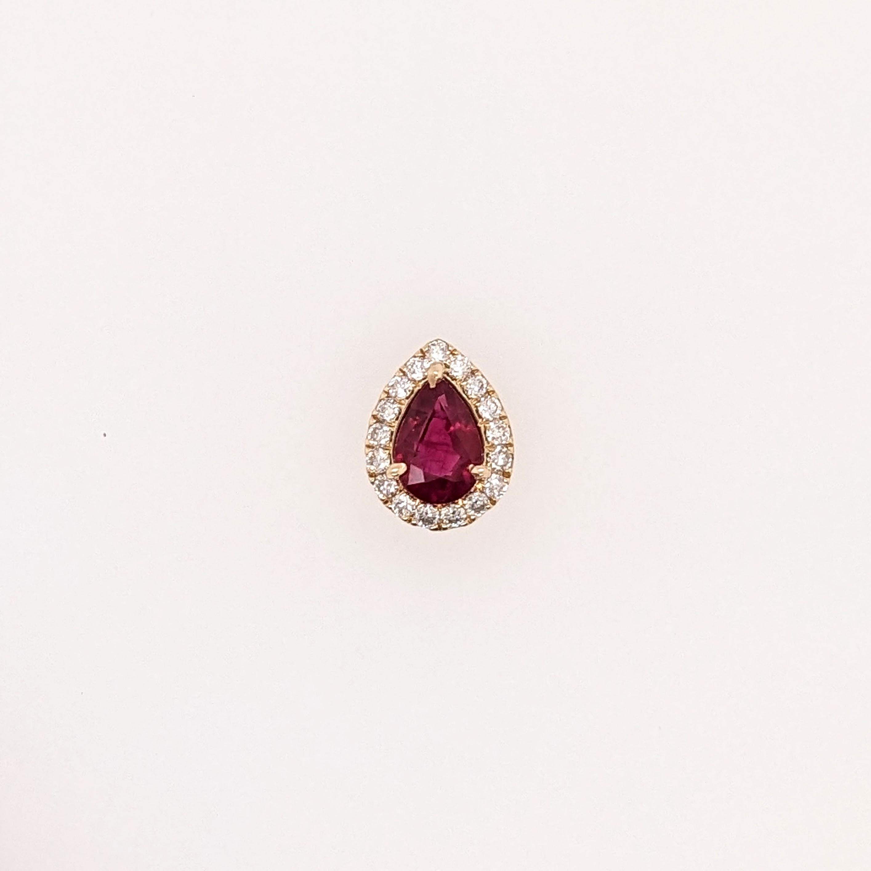 Ruby Pendant w Earth Mined Diamonds in Solid 14K Yellow Gold Pear 7x5mm Pour femmes en vente