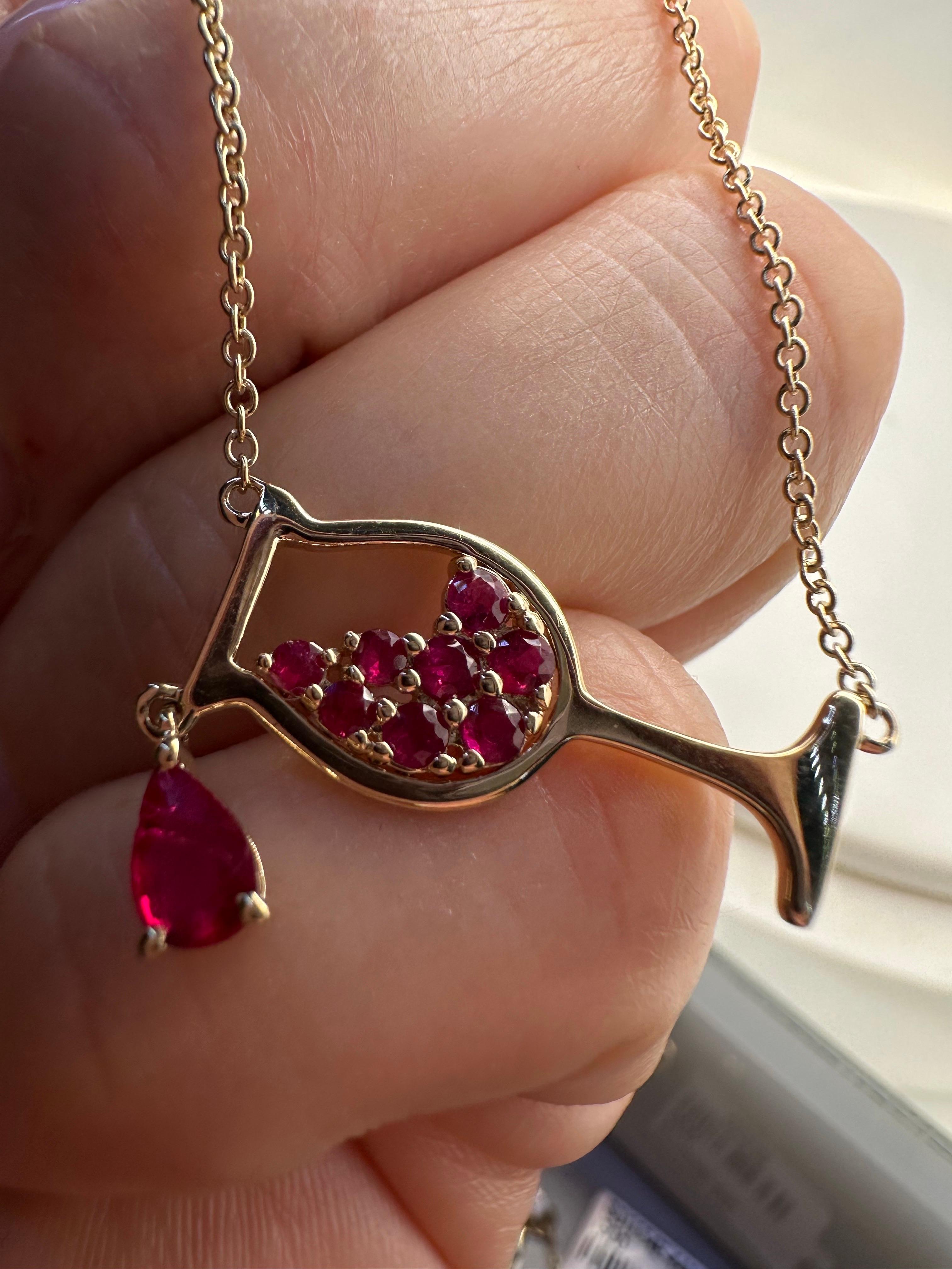 Pendentif en verre à vin or jaune 14 carats rubis NAURAL Neuf - En vente à Boca Raton, FL