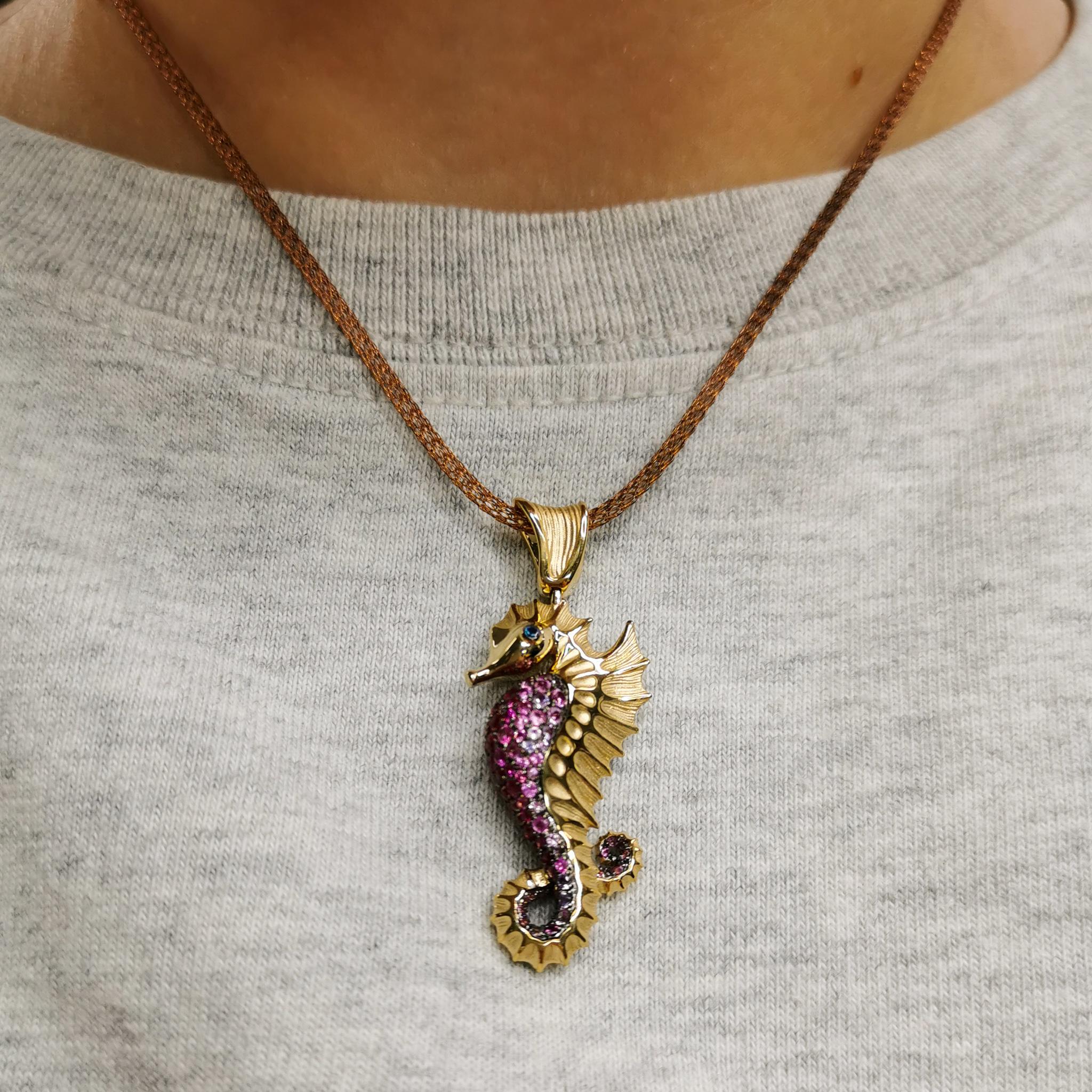 Ruby Pink Blue Sapphires 18 Karat Yellow Black Gold Sea Horse Pendant For Sale 2