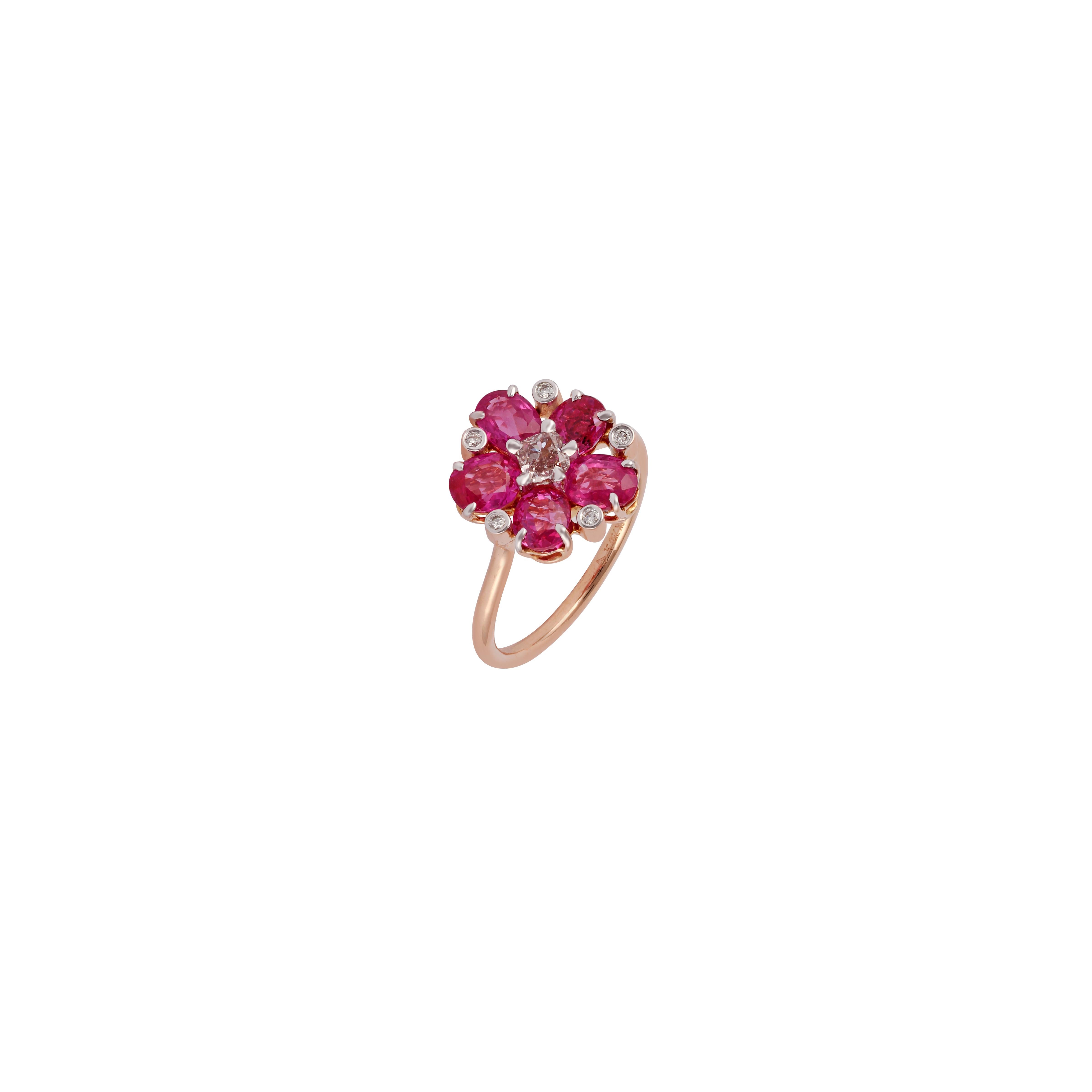 Taglio ovale Anello con rubino e diamante rosa tempestato in oro rosa 18 carati in vendita