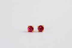 Boucles d'oreilles Rubis Platine 1.12 Carat Total 22 Carat Or Claw