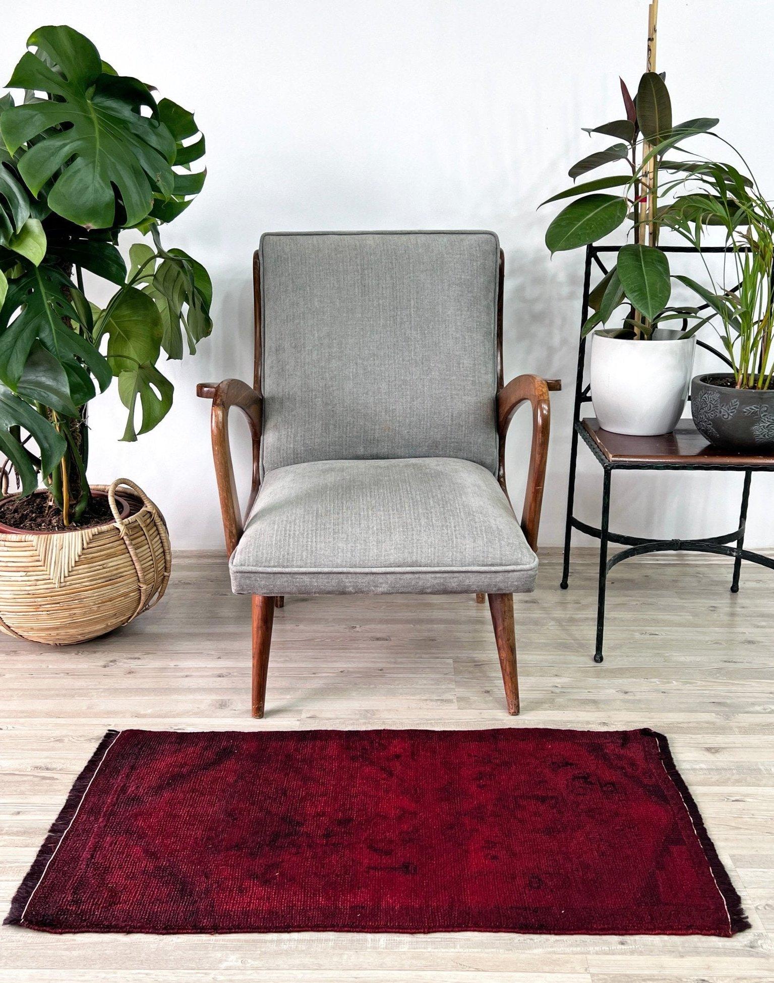 Rubinroter abstrakter Mini-Teppich - • Handgefertigte türkische Badematte / Fußmatte (Rustikal) im Angebot