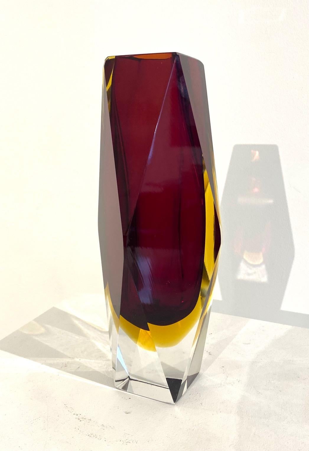 Ruby red  faceted  glass vase Murano sommerso  by Alessandro Mandruzzato 