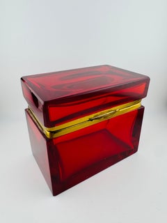 Ruby red glass crystal can france 1840