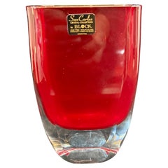 Rubinrote Vase aus mundgeblasenem Glas von Block