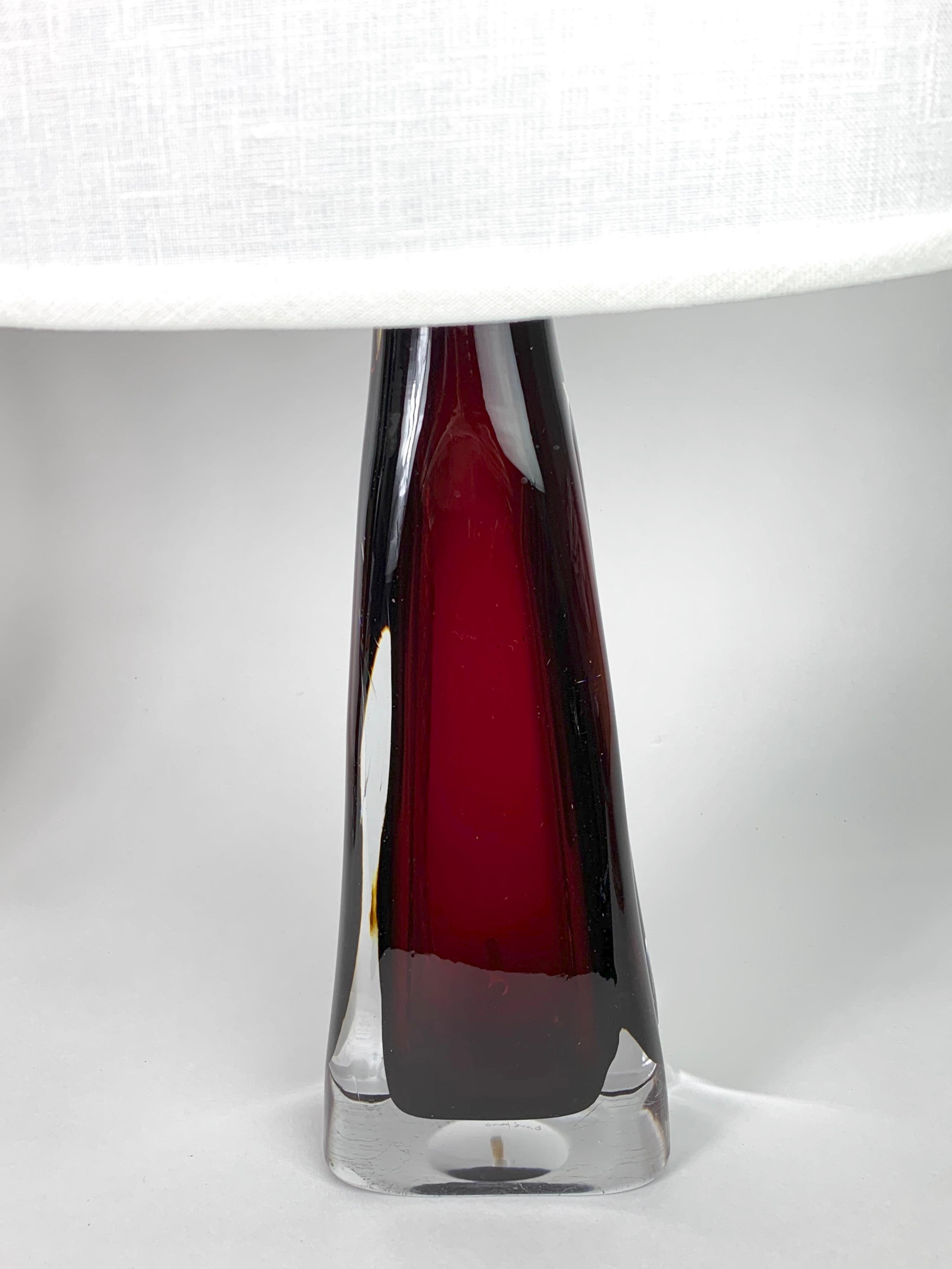 Suédois Lampes en verre Orrefors rouge rubis, 1950, Suède en vente
