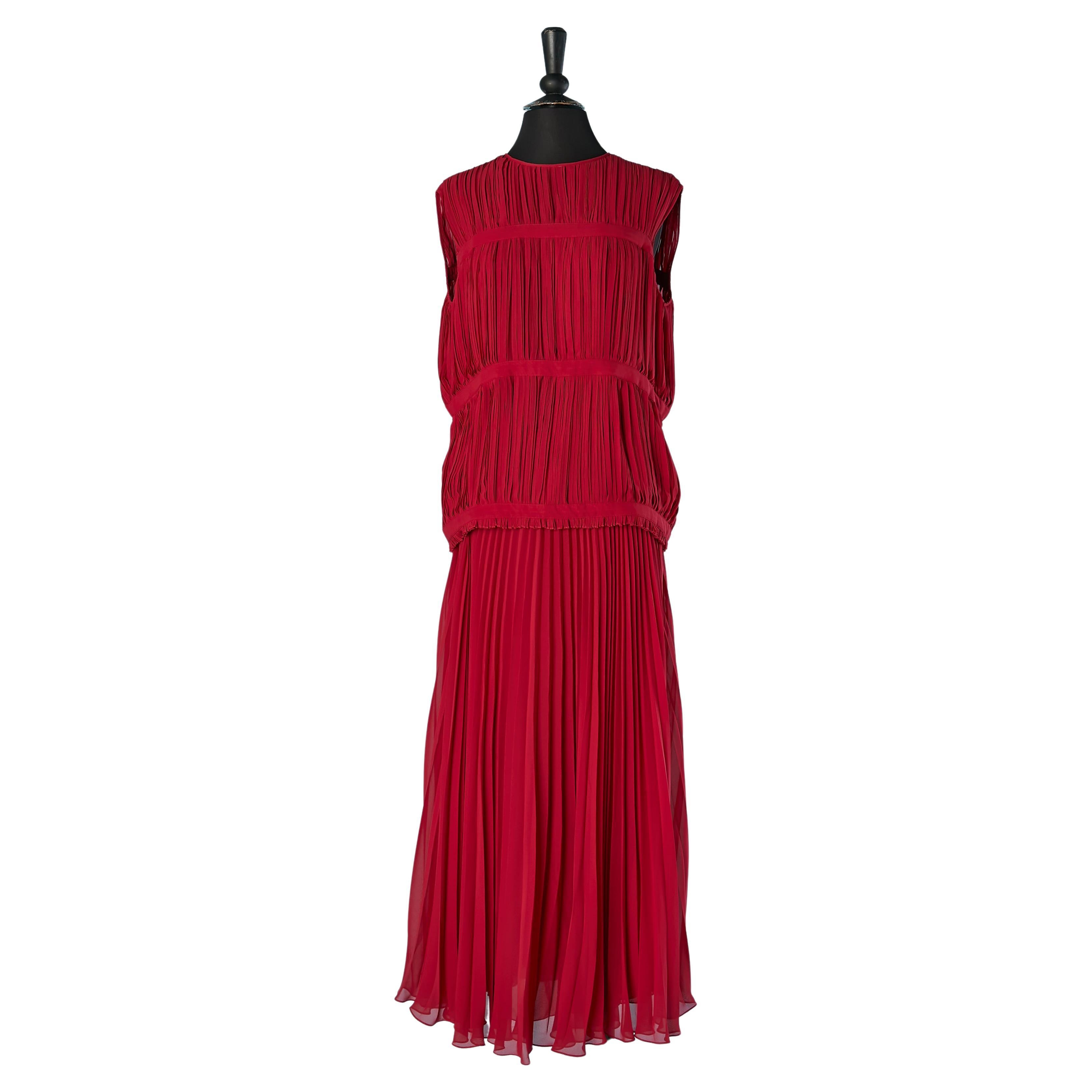 Top e gonna a pieghe rosso rubino &New Rochas in vendita