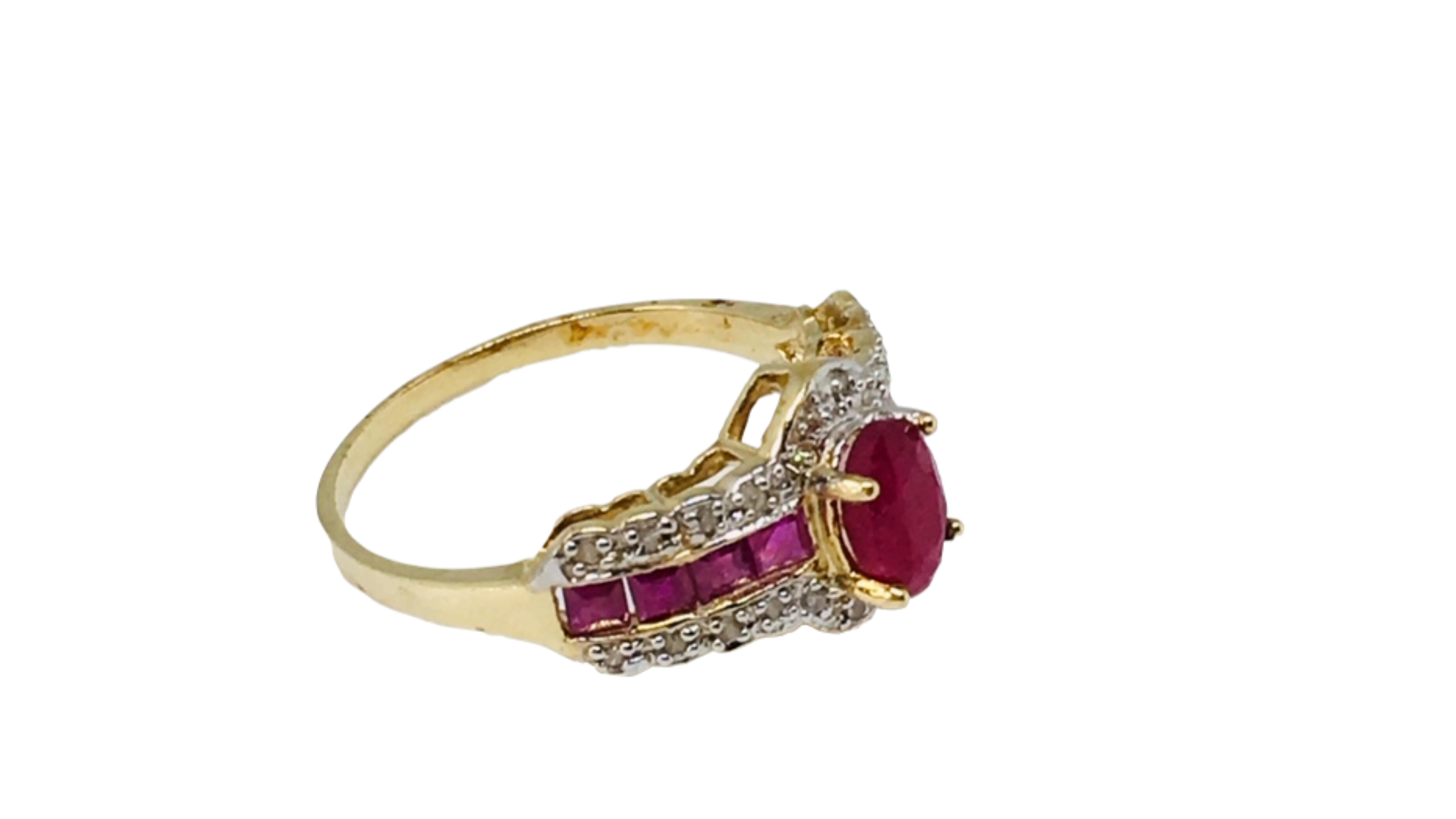Contemporary Ruby Ring 14 Karat Yellow Gold For Sale