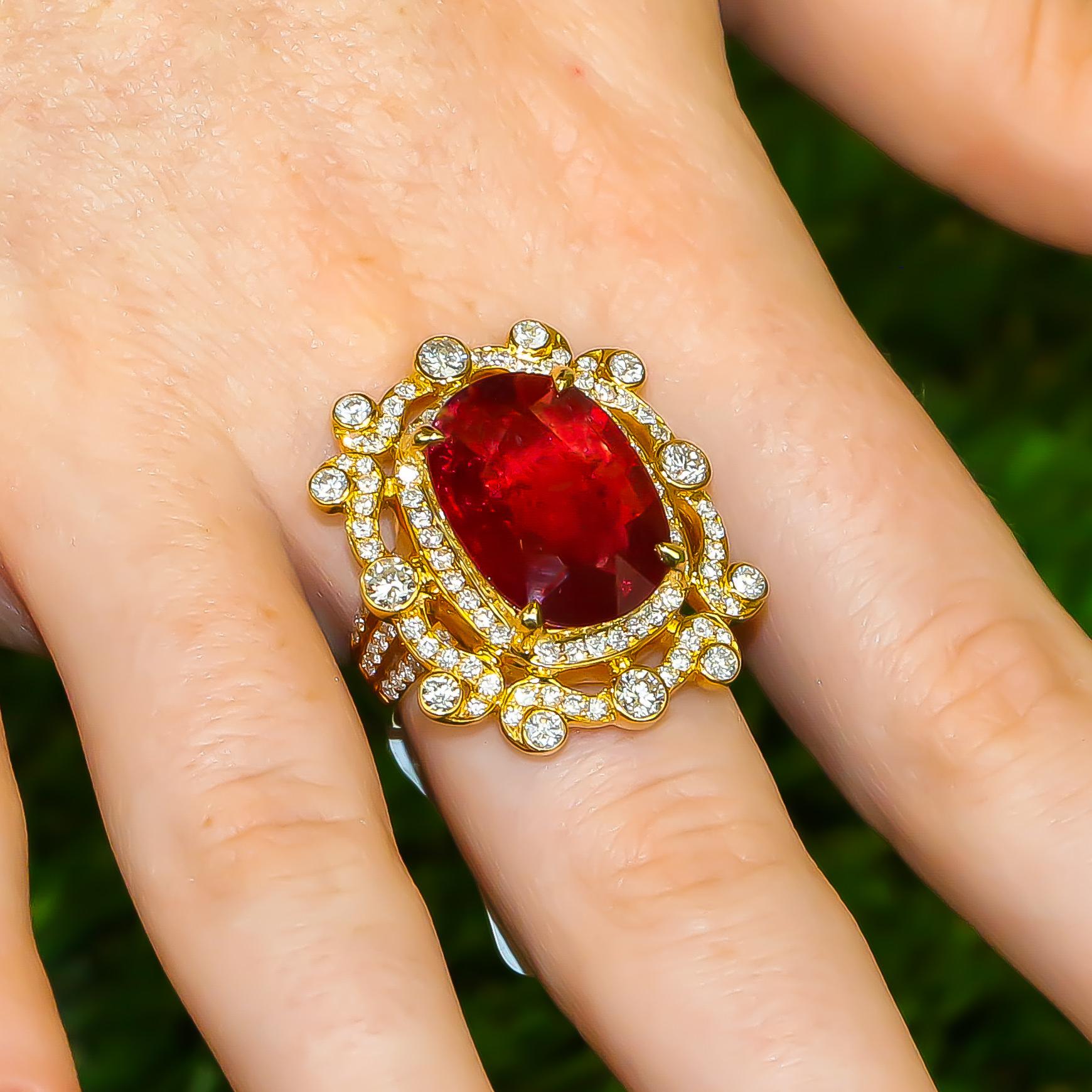 Ruby Ring 12.28 Carat with Diamonds 2.45 Carat F/VS 18 Karat Gold 1