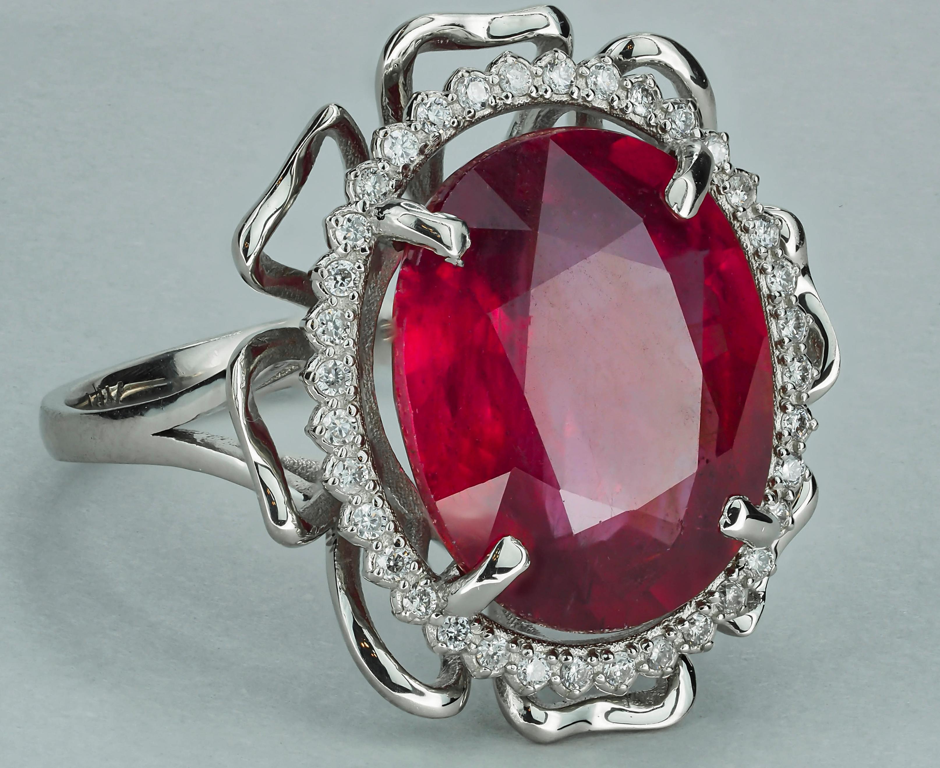 For Sale:  Ruby Ring in 14k Gold, Ruby and Diamonds Gold Ring 8