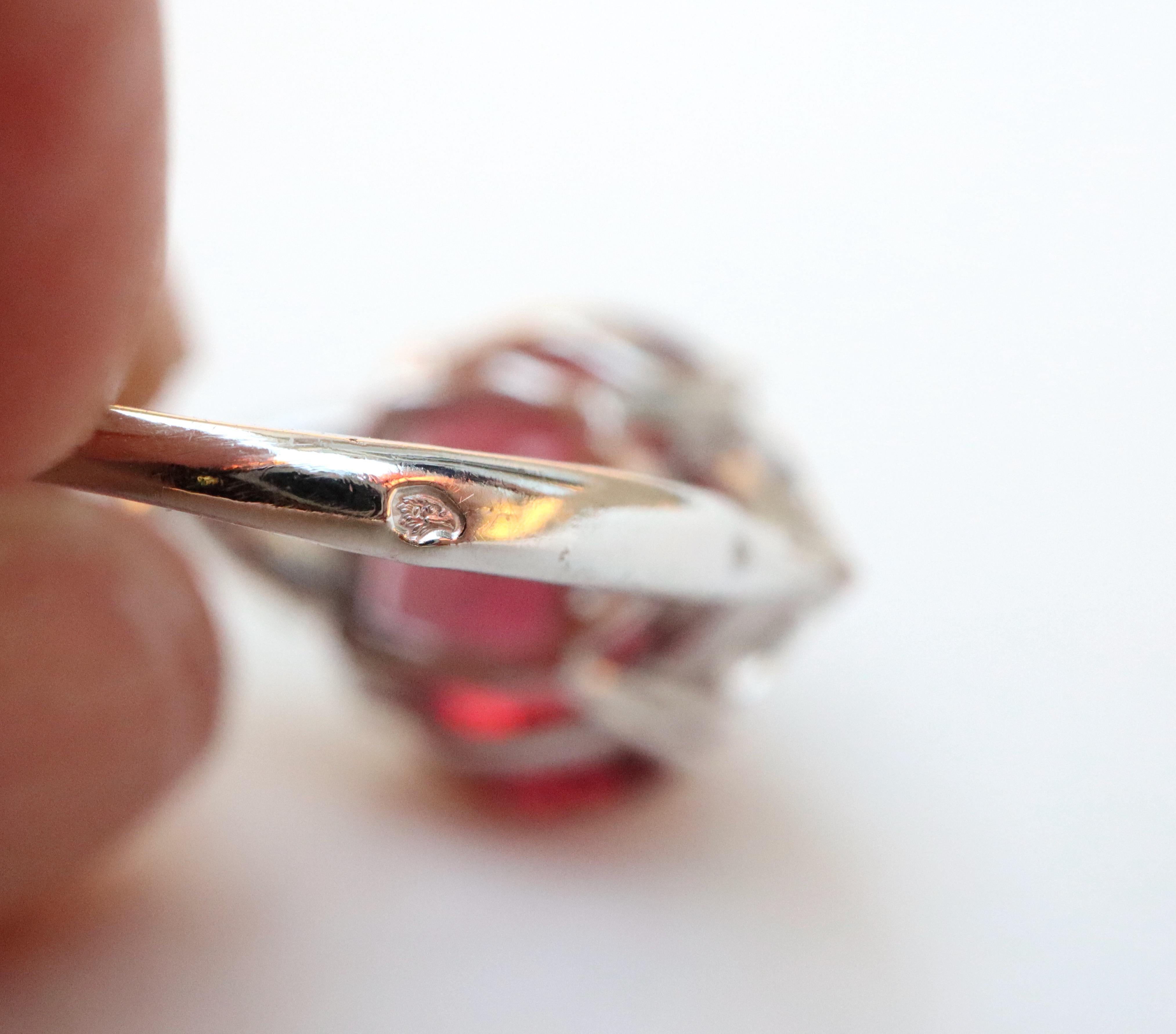 Ruby Ring Ruby 11, 4 Carat in 18 Carat White Gold and Diamonds 9