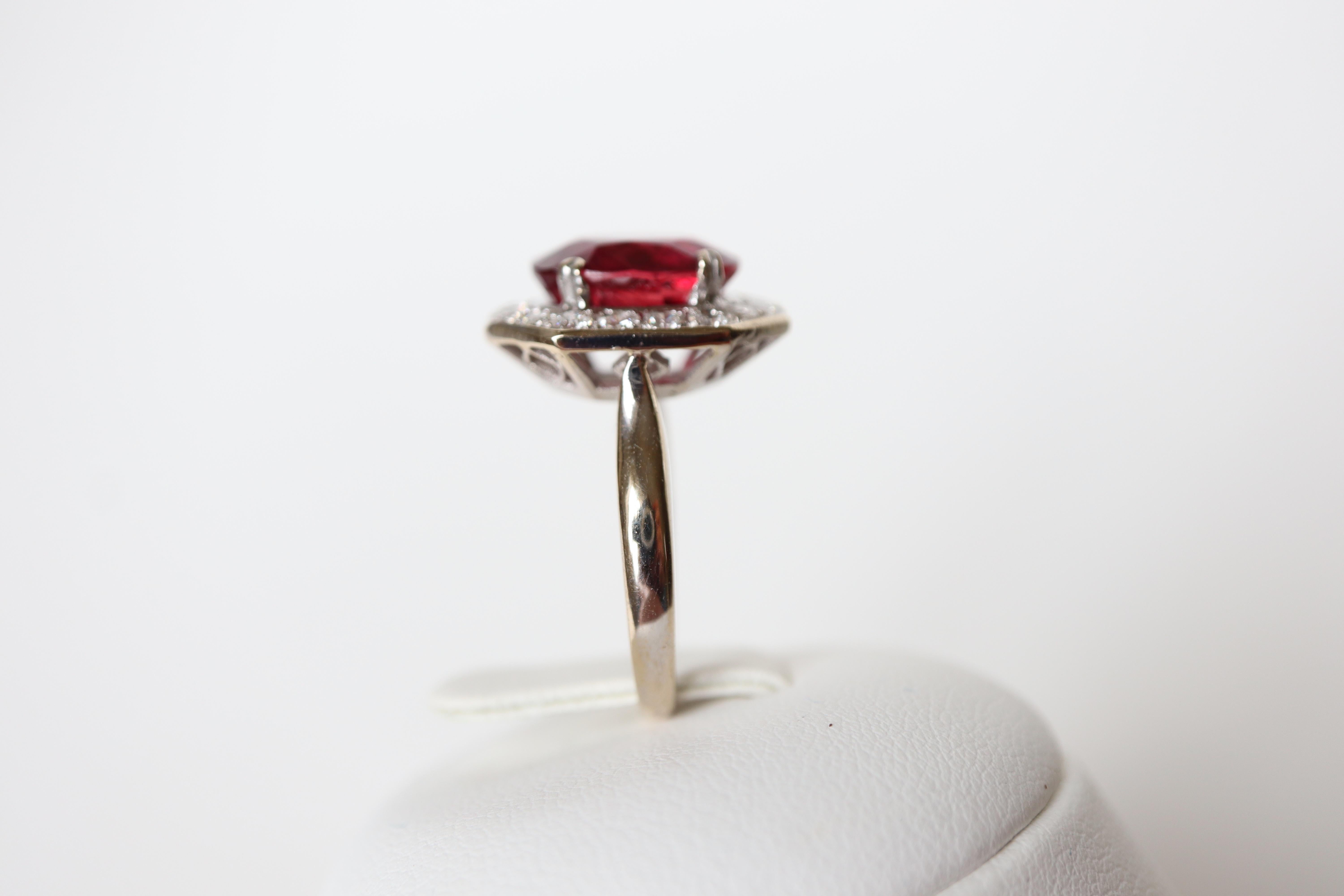 Ruby Ring in 18K White Gold, Diamonds and 5.02KT Ruby For Sale 1