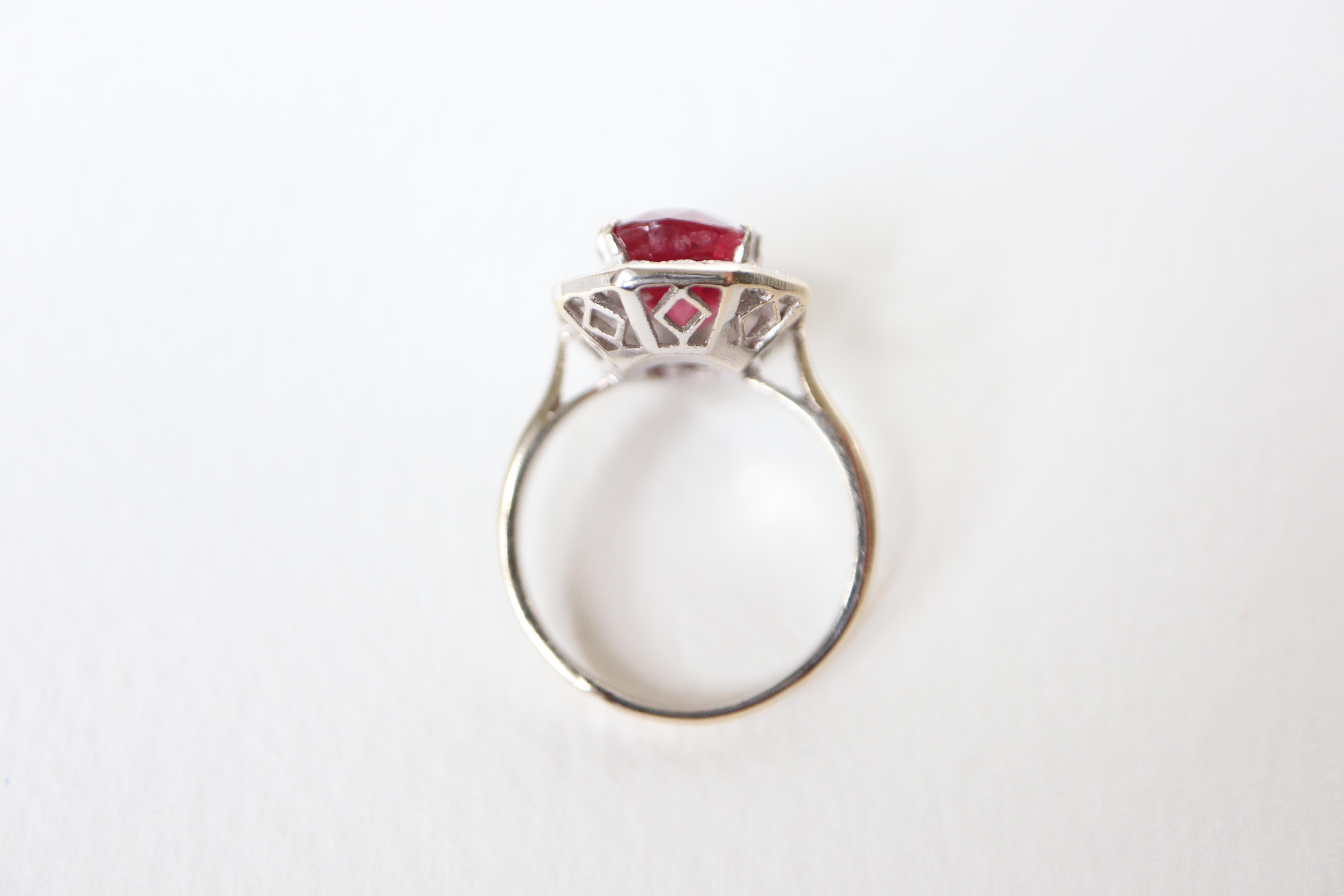 Ruby Ring in 18K White Gold, Diamonds and 5.02KT Ruby For Sale 3