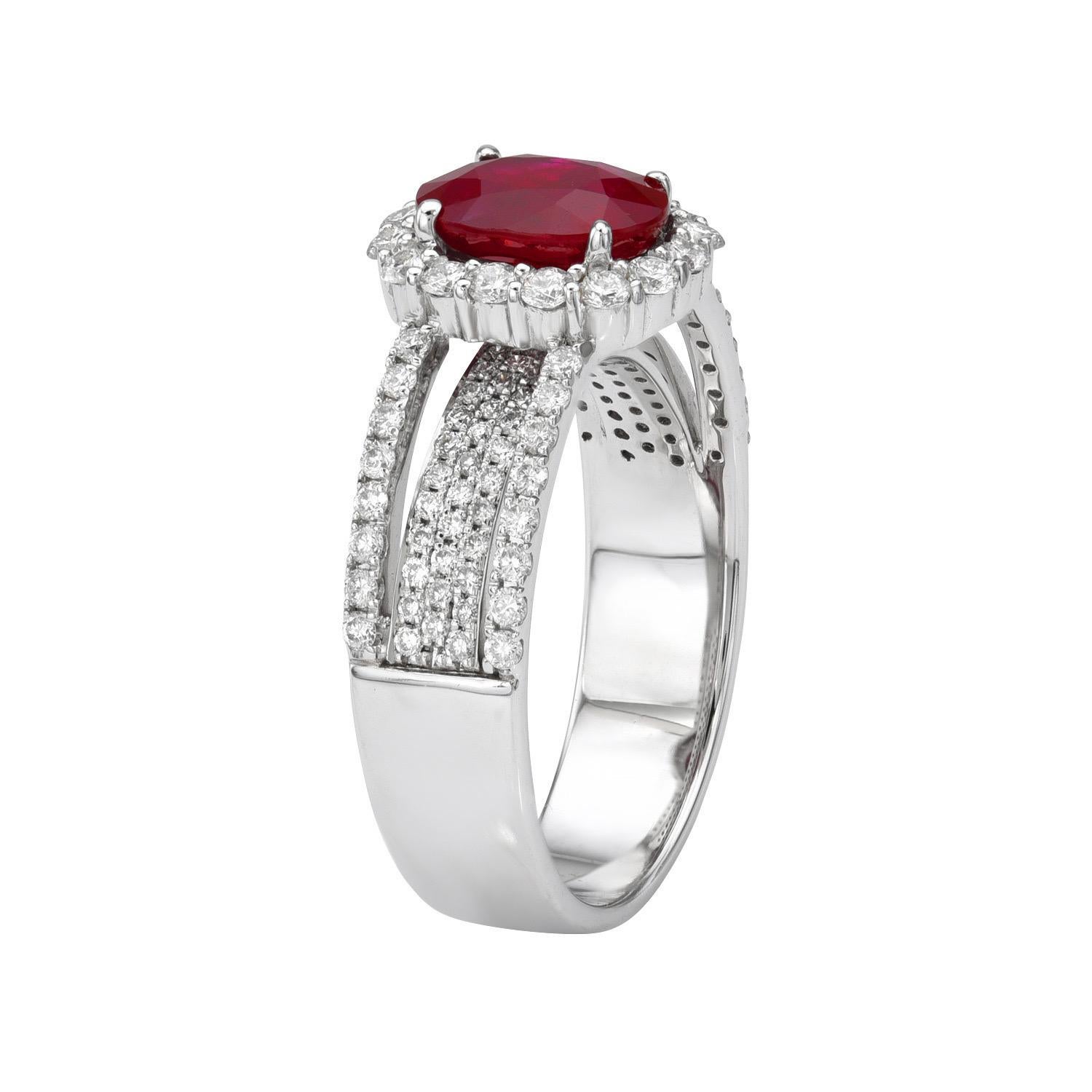1.70 carat Ruby oval 18K white gold ring, decorated with round brilliant diamonds totaling 0.70 carats.
Ring size 6.5. Resizing is complementary upon request.
Returns are accepted and paid by us within 7 days of delivery.