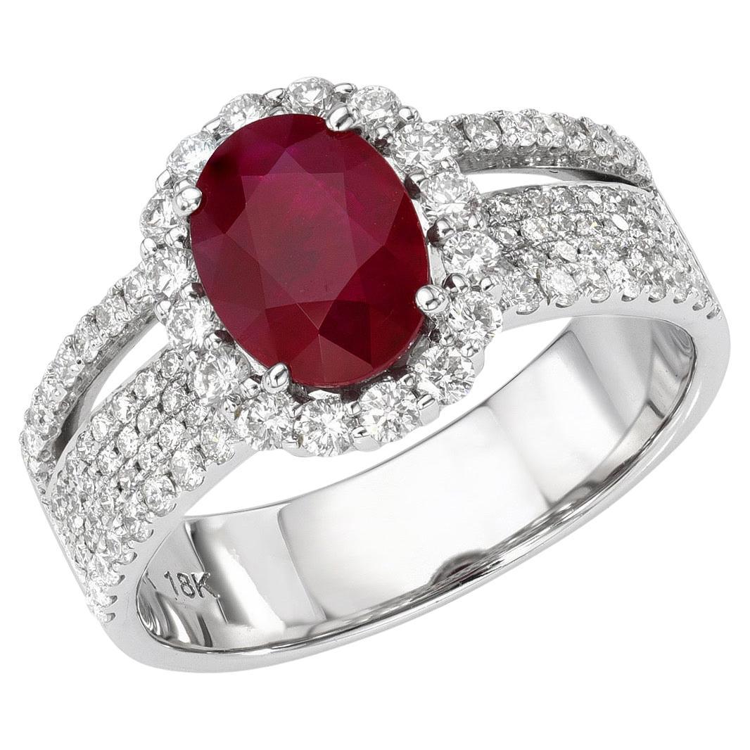 Ruby Ring Oval 1.70 Carats 18K White Gold For Sale