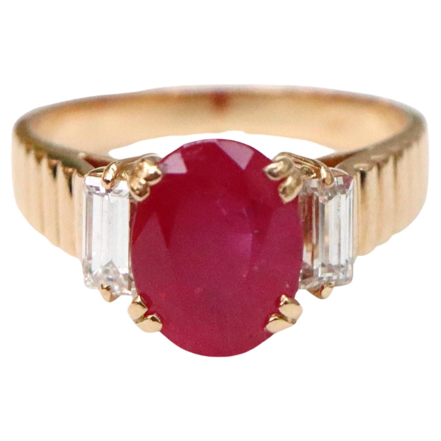 Bague en rubis et rubis de 2,3 carats en or jaune 18 carats avec diamants baguettes vintage