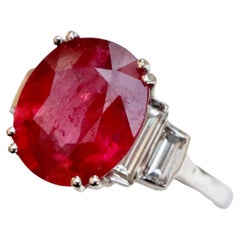 Ruby Ring Ruby 6.4 Carat in 18 Carat White Gold and Diamonds
