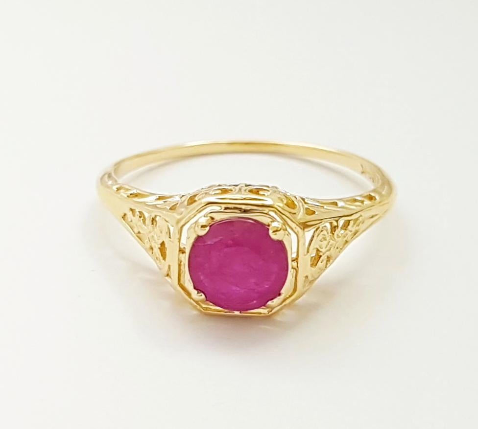 Anillo de rubí engastado en oro de 14 quilates en venta 7