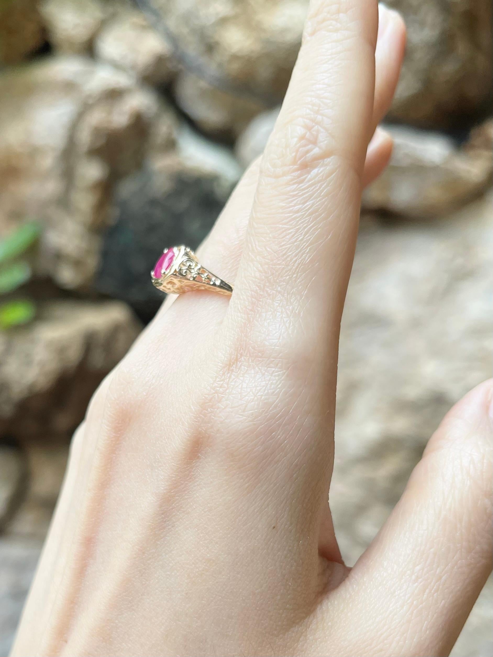 Anillo de rubí engastado en oro de 14 quilates en Nuevo estado para la venta en Bangkok, TH
