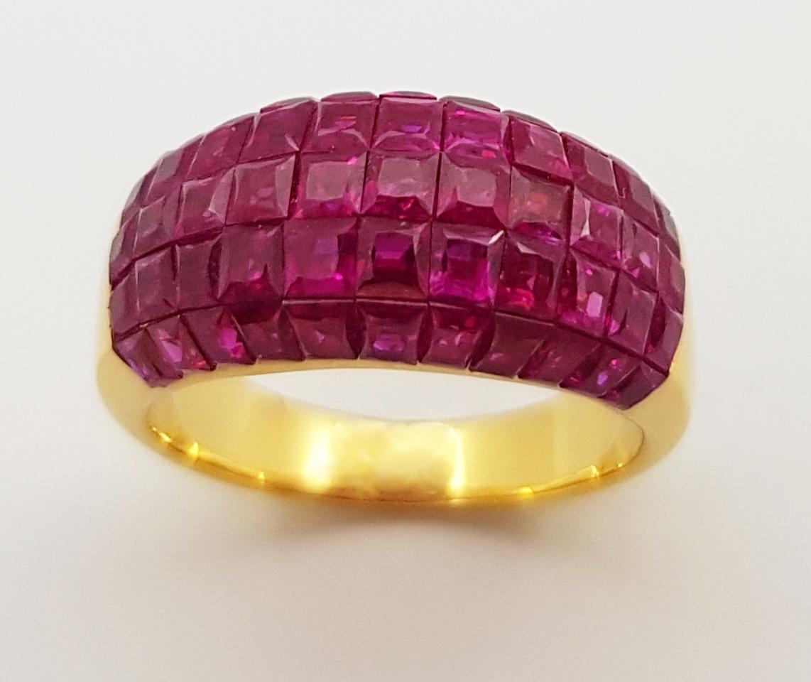 Women's or Men's Ruby Ring Set in 18 Karat Gold Settings For Sale