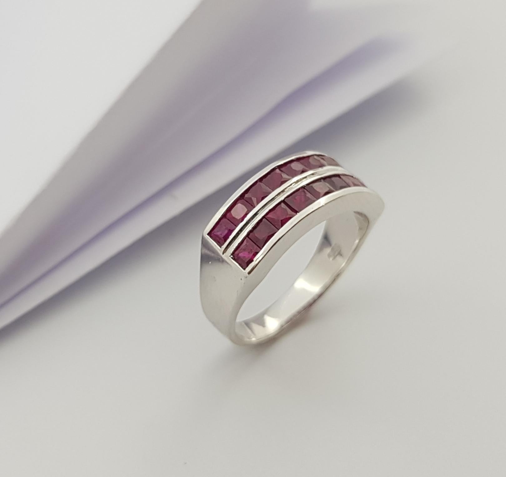 Ruby Ring Set in 18 Karat White Gold Settings For Sale 1