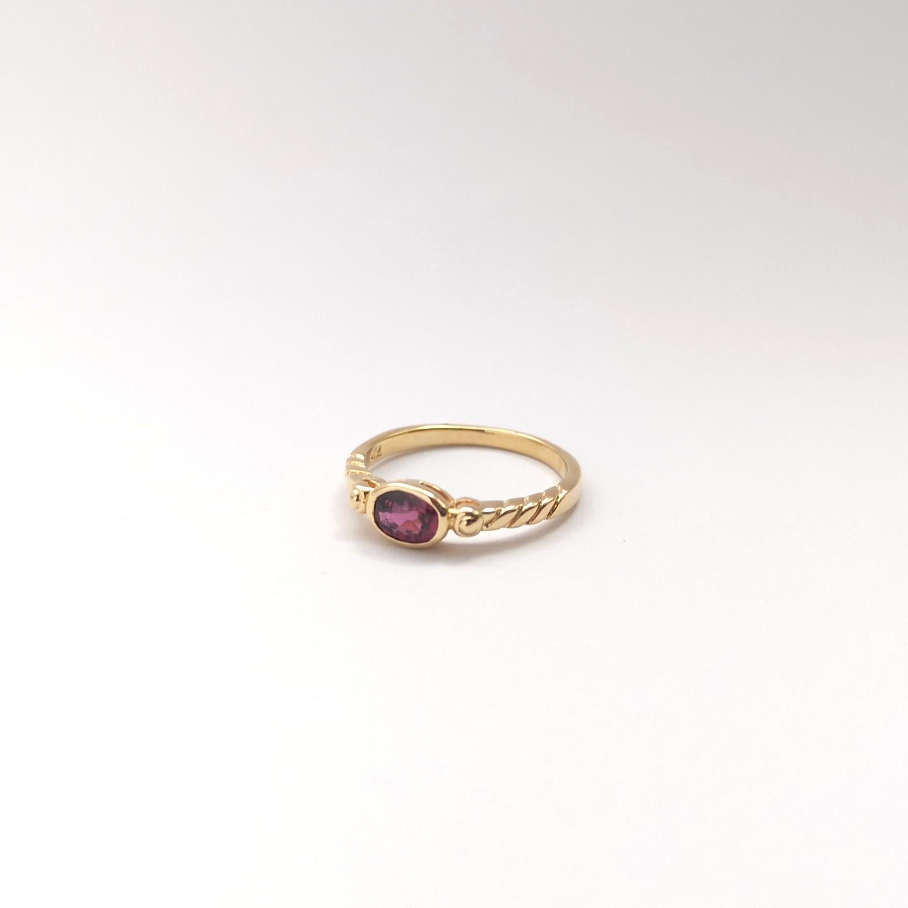 Rubin-Ring in 18 Karat Gold gefasst in Fassungen im Angebot 4