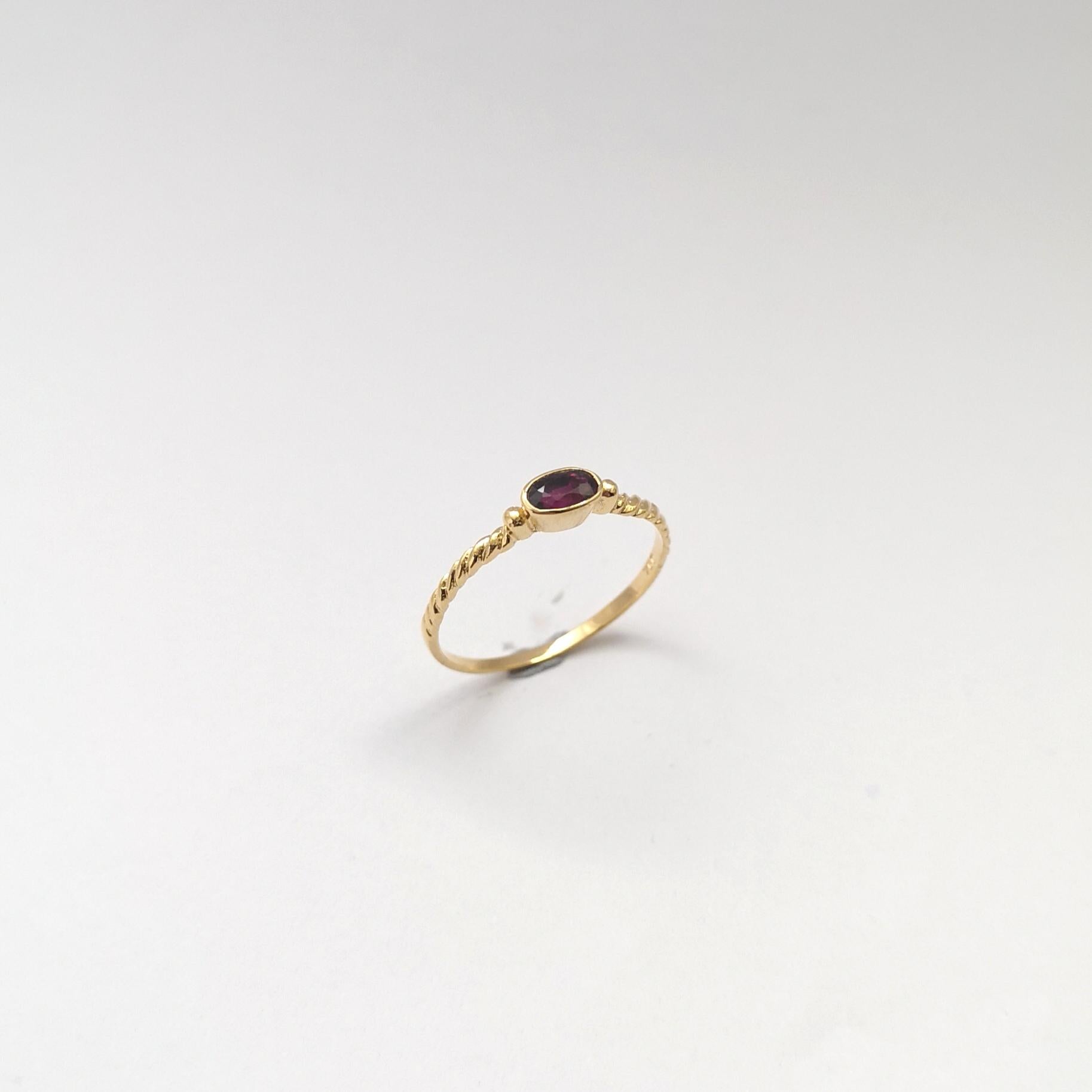 Rubin-Ring in 18 Karat Gold gefasst in Fassungen im Angebot 4